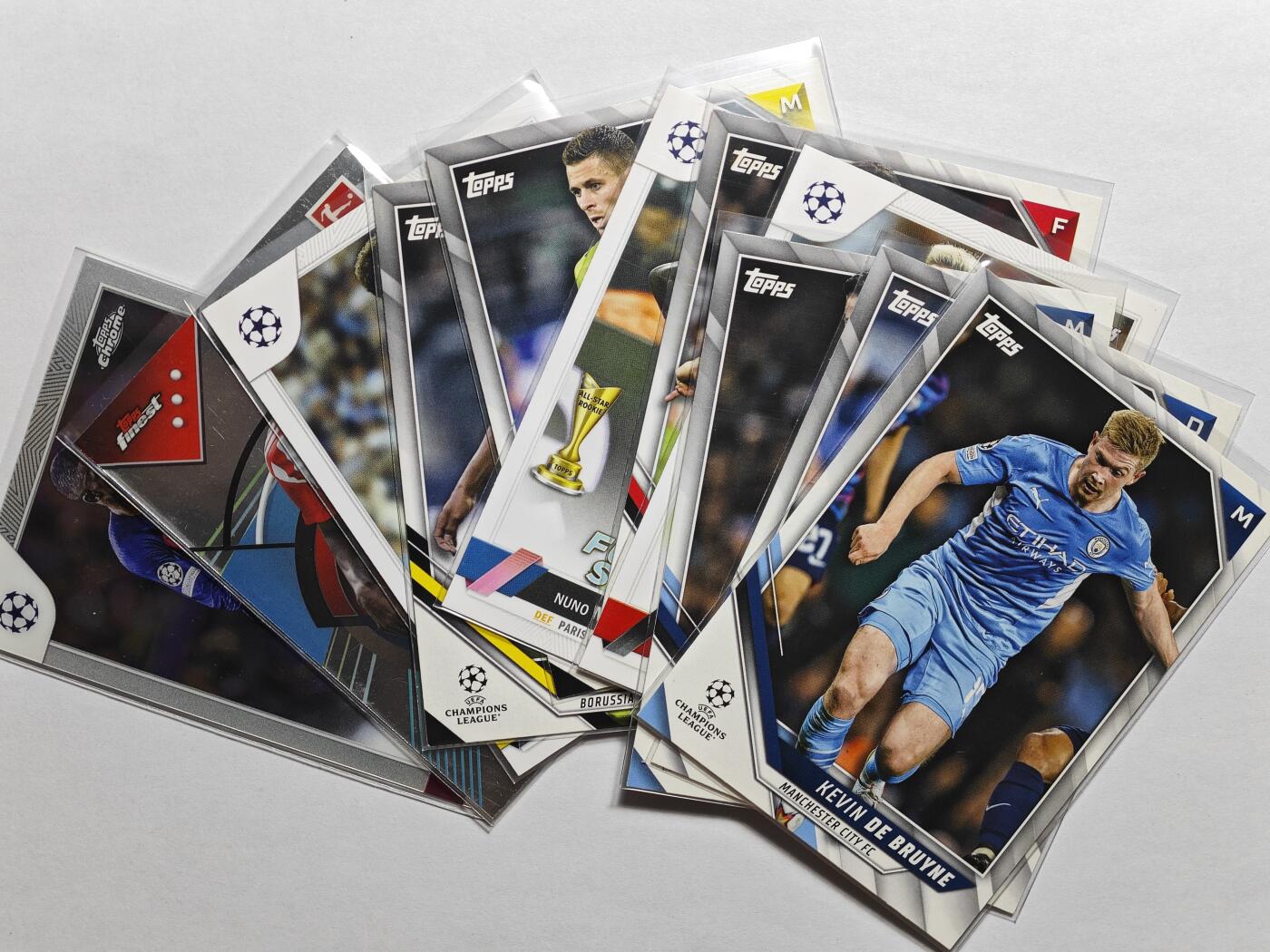 【德藏】卡牌拍卖 🧲第15期 (征集拍品中,欢迎联系客服🤝）  Topps 多年份 欧冠 德甲 11张一组 已装全新卡膜