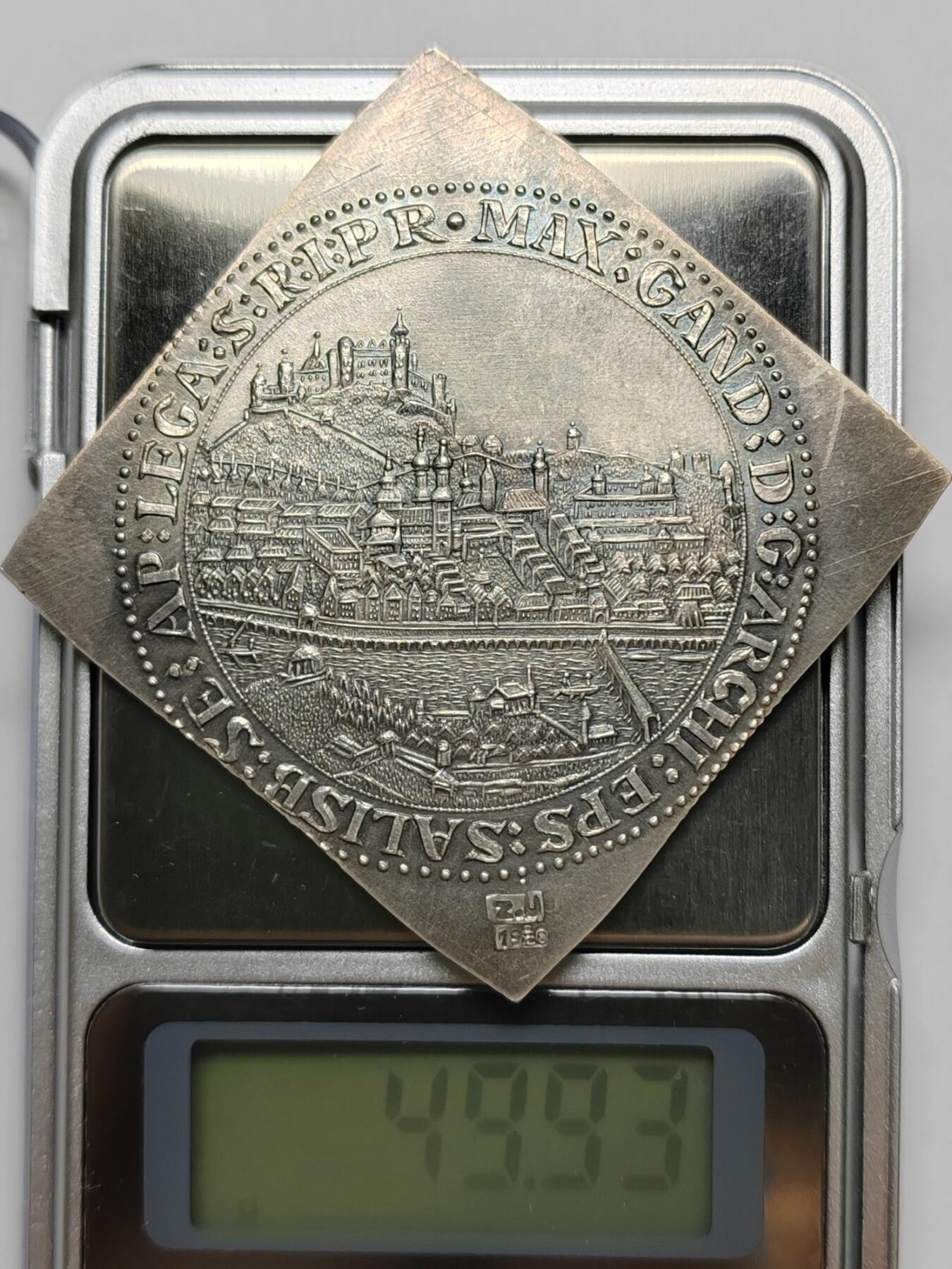 【麦稀奇世界钱币展】博洋堂“流萤染夏”六月精品专场暨第081期（全场包邮） 奥地利萨尔茨堡1668-87年菱形2泰勒Klippe（1980年后铸）近50克大银