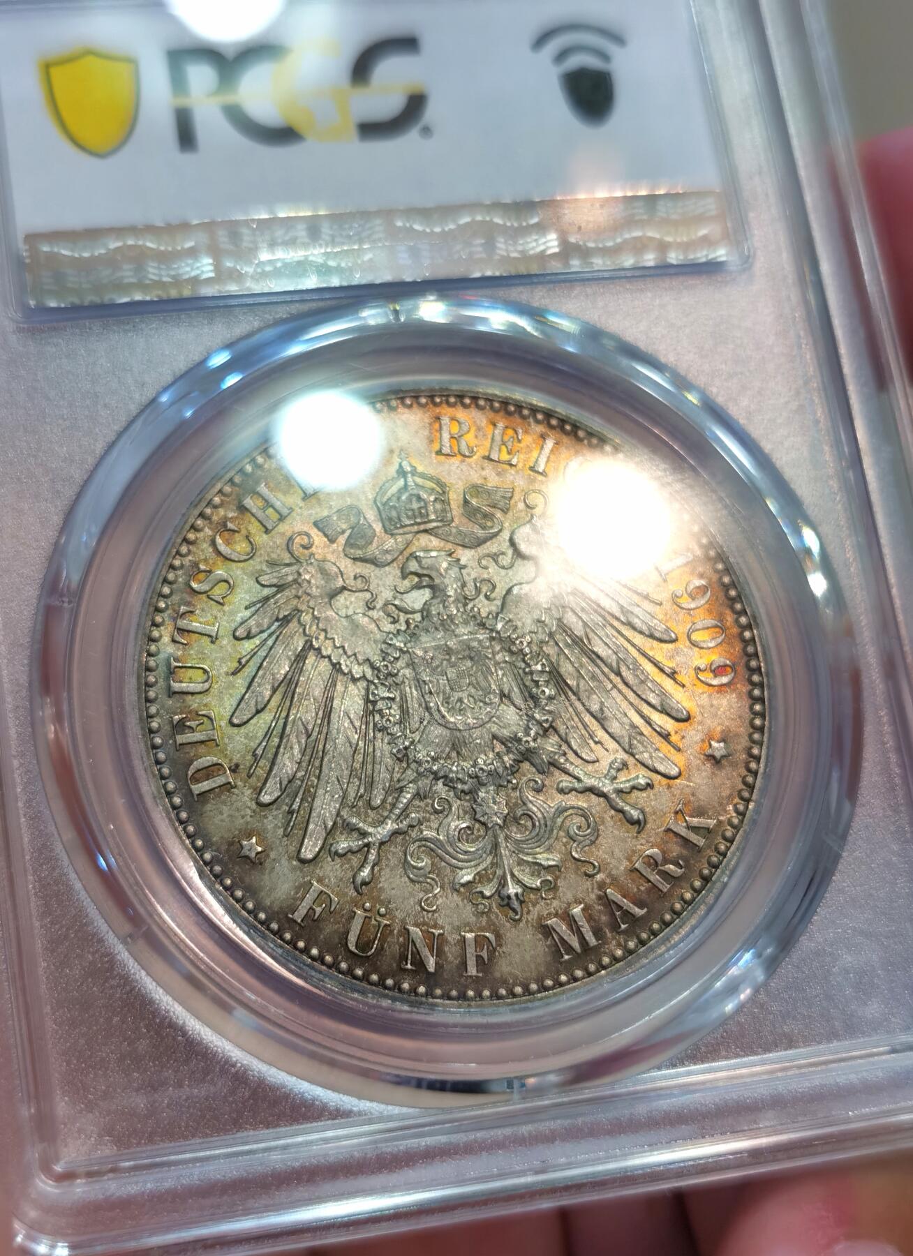 【麦稀奇世界钱币展】博洋堂“流萤染夏”六月精品专场暨第081期（全场包邮） PCGS MS65 德国萨克森1909年莱比锡大学5马克银币 超级炫彩