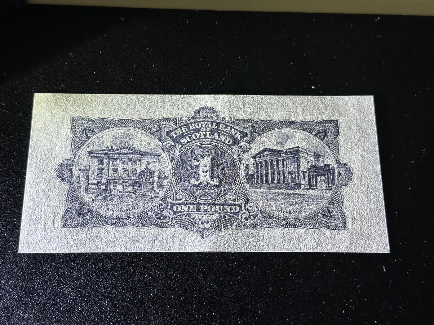 《外钞收藏家》第三百七十九期（连拍第一场） 1964年苏格兰皇家银行1镑 全新 轻微瑕疵