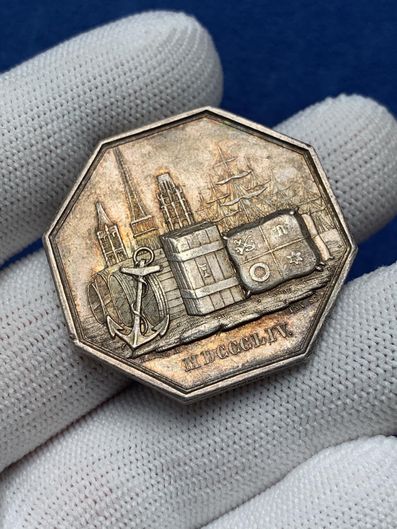 《竞宝斋》第281场- 周日，周一 ，周二3场连拍 （全场包邮） 1854年法国鲁昂商业贸易公司八角代用银币，36mm，18.89克，右手指边铭（1845-1860年）