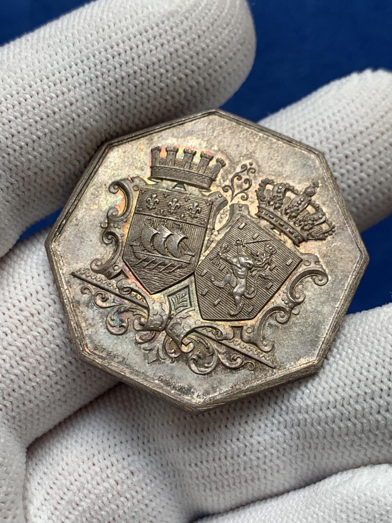 《竞宝斋》第281场- 周日，周一 ，周二3场连拍 （全场包邮） 法国巴黎-荷兰银行八角银jeton，36.6mm，21.2克，丰饶角+1ARGENT边铭