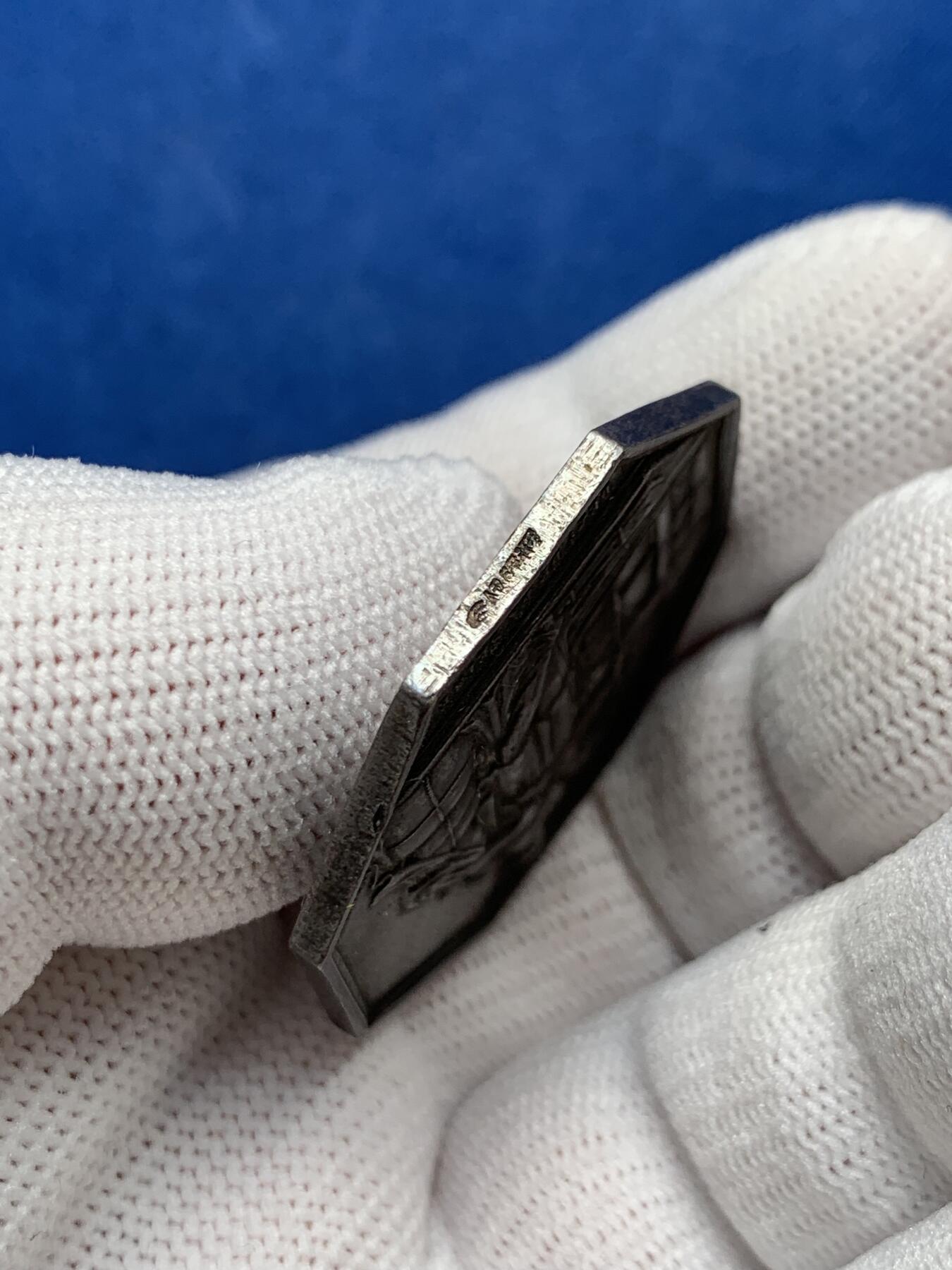 《竞宝斋》第281场- 周日，周一 ，周二3场连拍 （全场包邮） 法国八角银质代币，塞纳河工会，19.05g，35.8mm，手指边铭