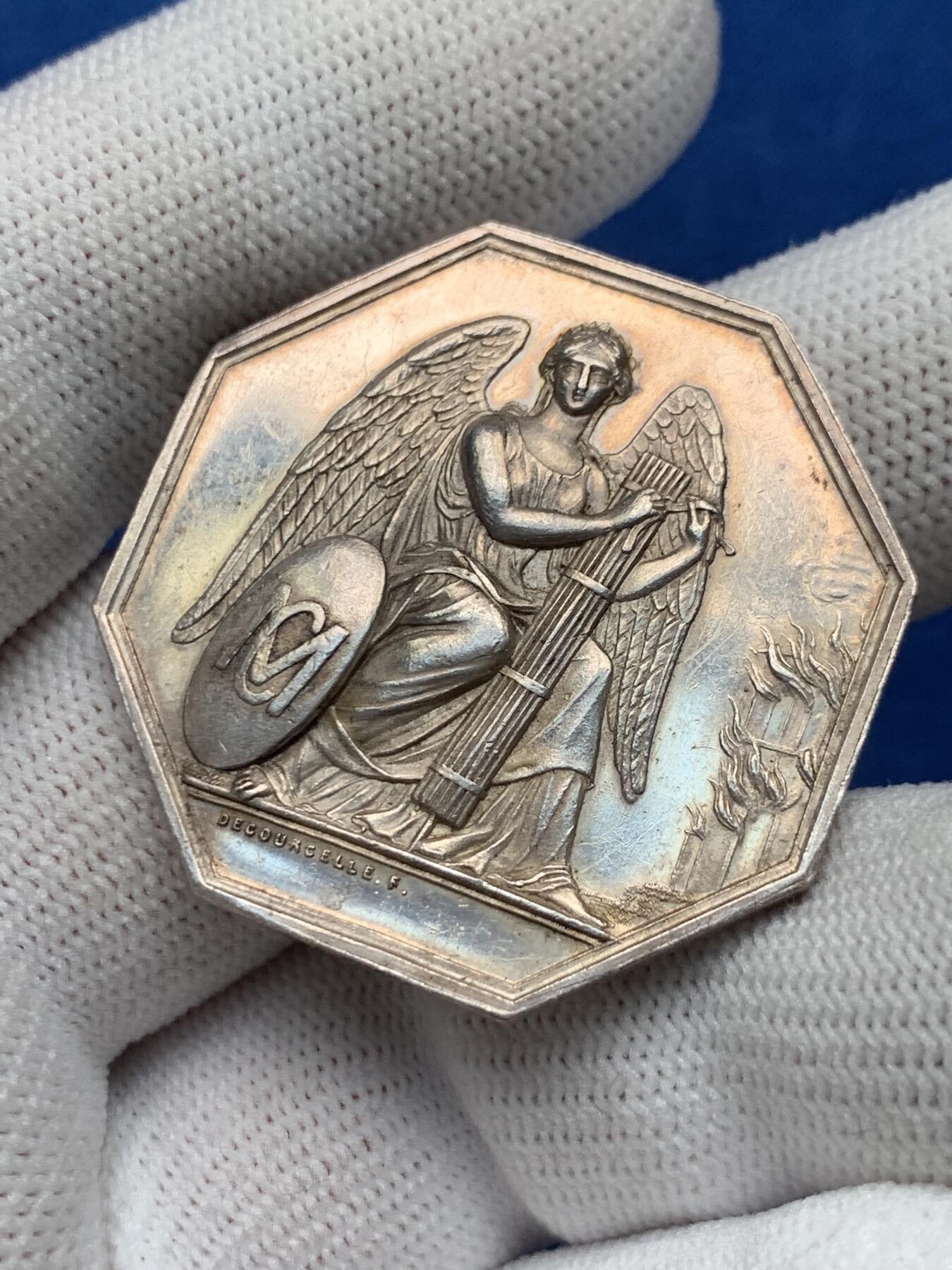 《竞宝斋》第281场- 周日，周一 ，周二3场连拍 （全场包邮） 法国1853年相互保险火灾法令八角银jeton，35.8mm，19克，蜜蜂+ARGENT边铭（1860-1879年）