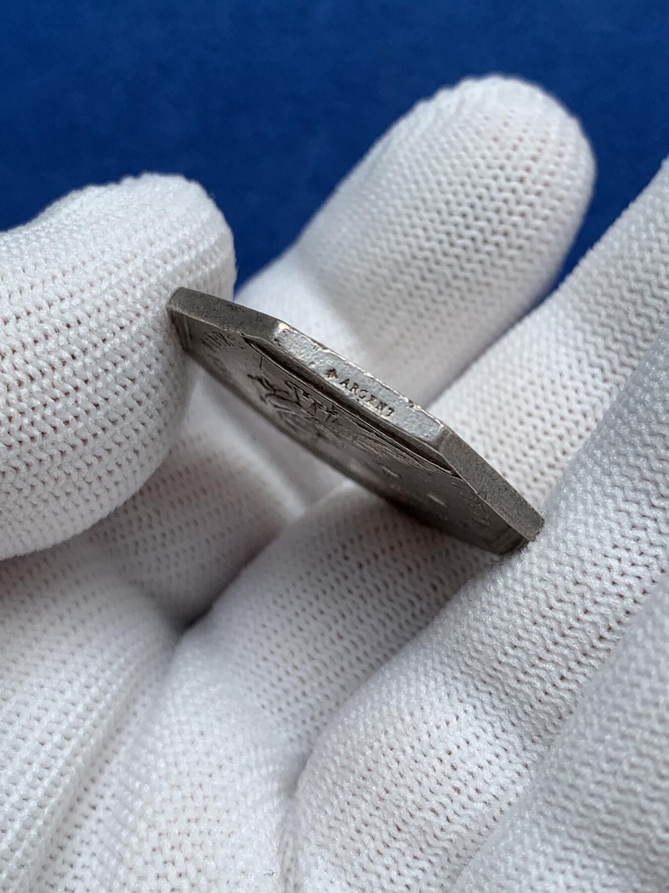 《竞宝斋》第281场- 周日，周一 ，周二3场连拍 （全场包邮） 法国八角银章，布卢瓦地区公证处，12.17g，30.3mm，蜜蜂边铭