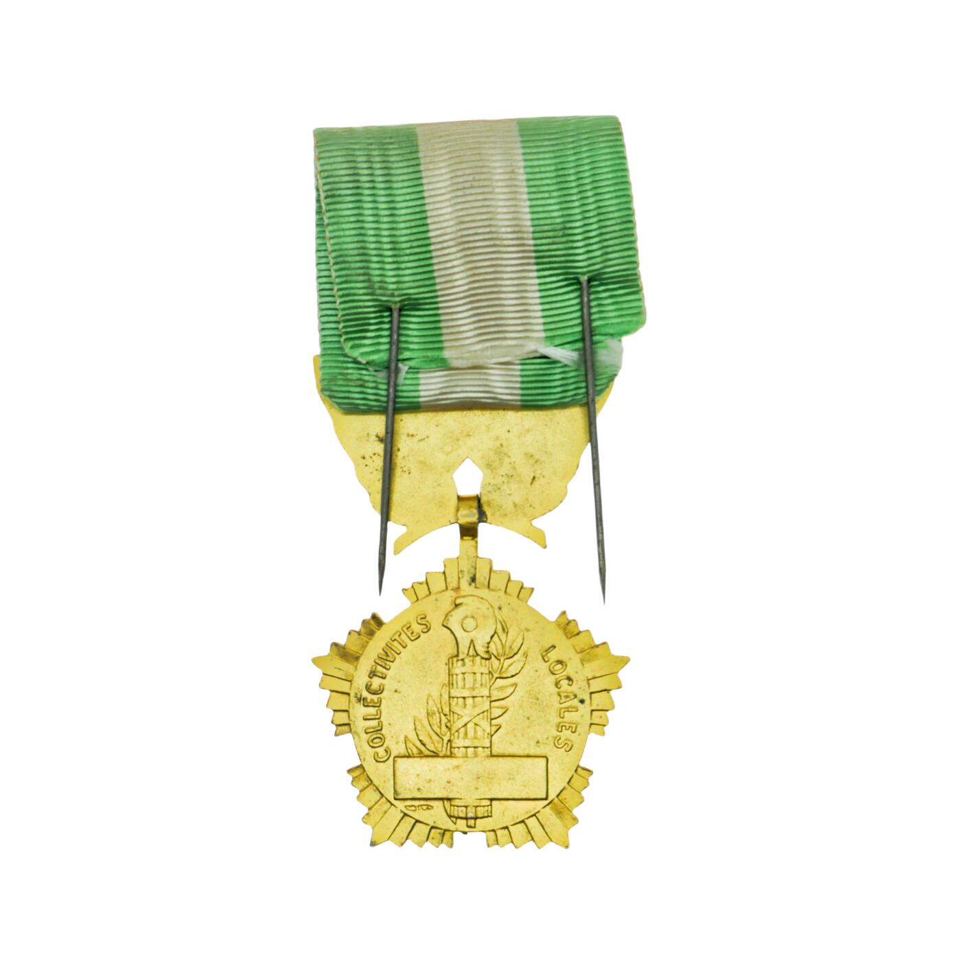 【麦稀奇世界钱币展】勋交所6月15日展会拍卖 法国金级地方嘉奖章，大尺寸银质带标镀金