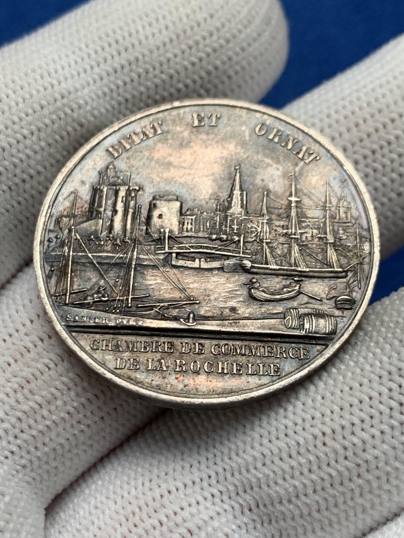 《竞宝斋》第281场- 周日，周一 ，周二3场连拍 （全场包邮） 法国拉罗谢尔商会银质代币，15.70g，33mm，丰饶角边铭