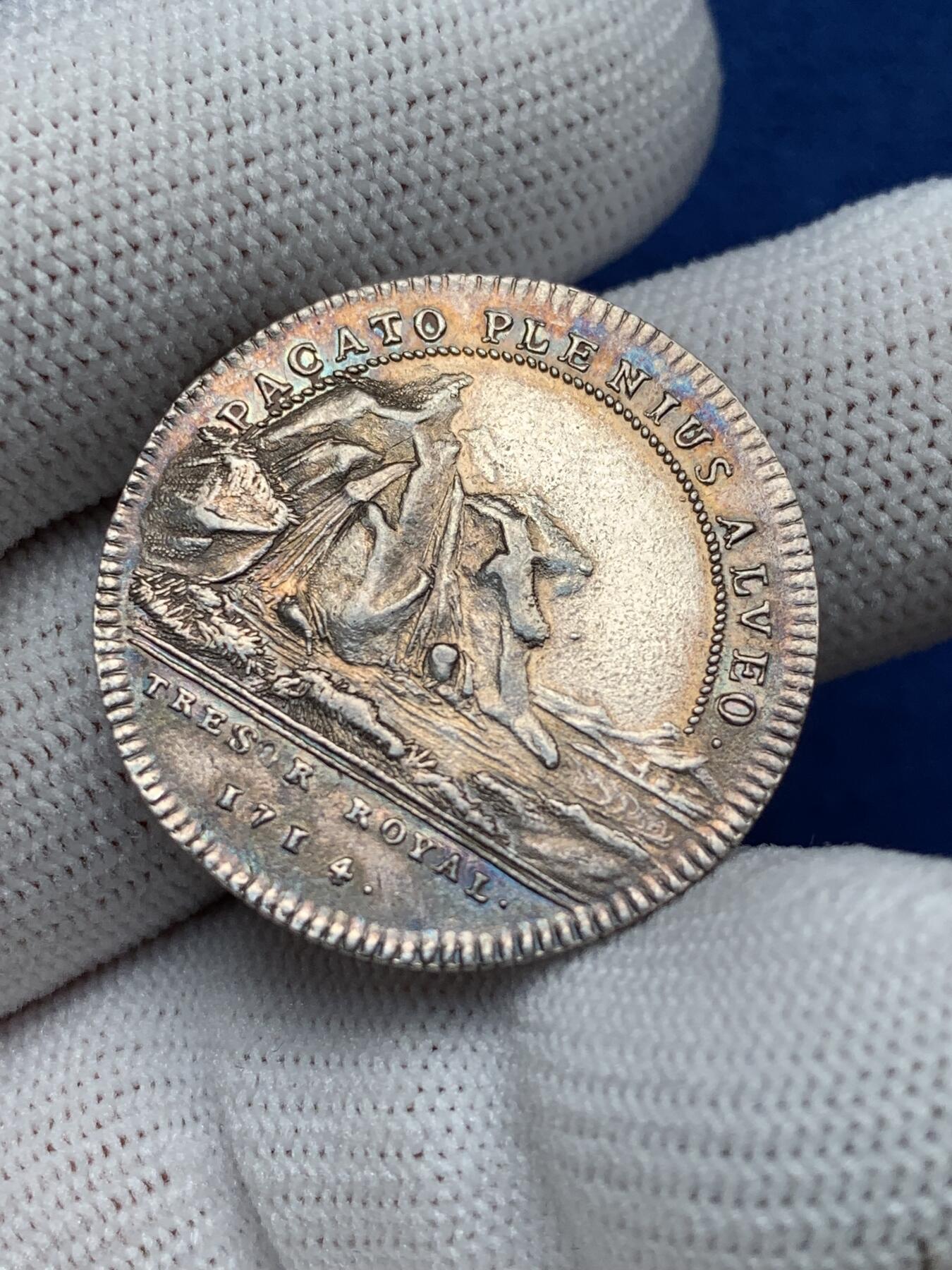 《竞宝斋》第281场- 周日，周一 ，周二3场连拍 （全场包邮） 法国代用银币，1714年路易十四皇家宝藏，7.38g，29.3mm