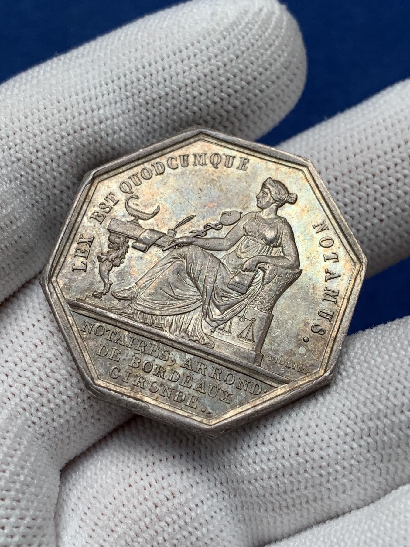 《竞宝斋》第281场- 周日，周一 ，周二3场连拍 （全场包邮） 法国八角银质代币，菲利普一世头像波尔多公证人，17.38g，33.6mm，手指边铭