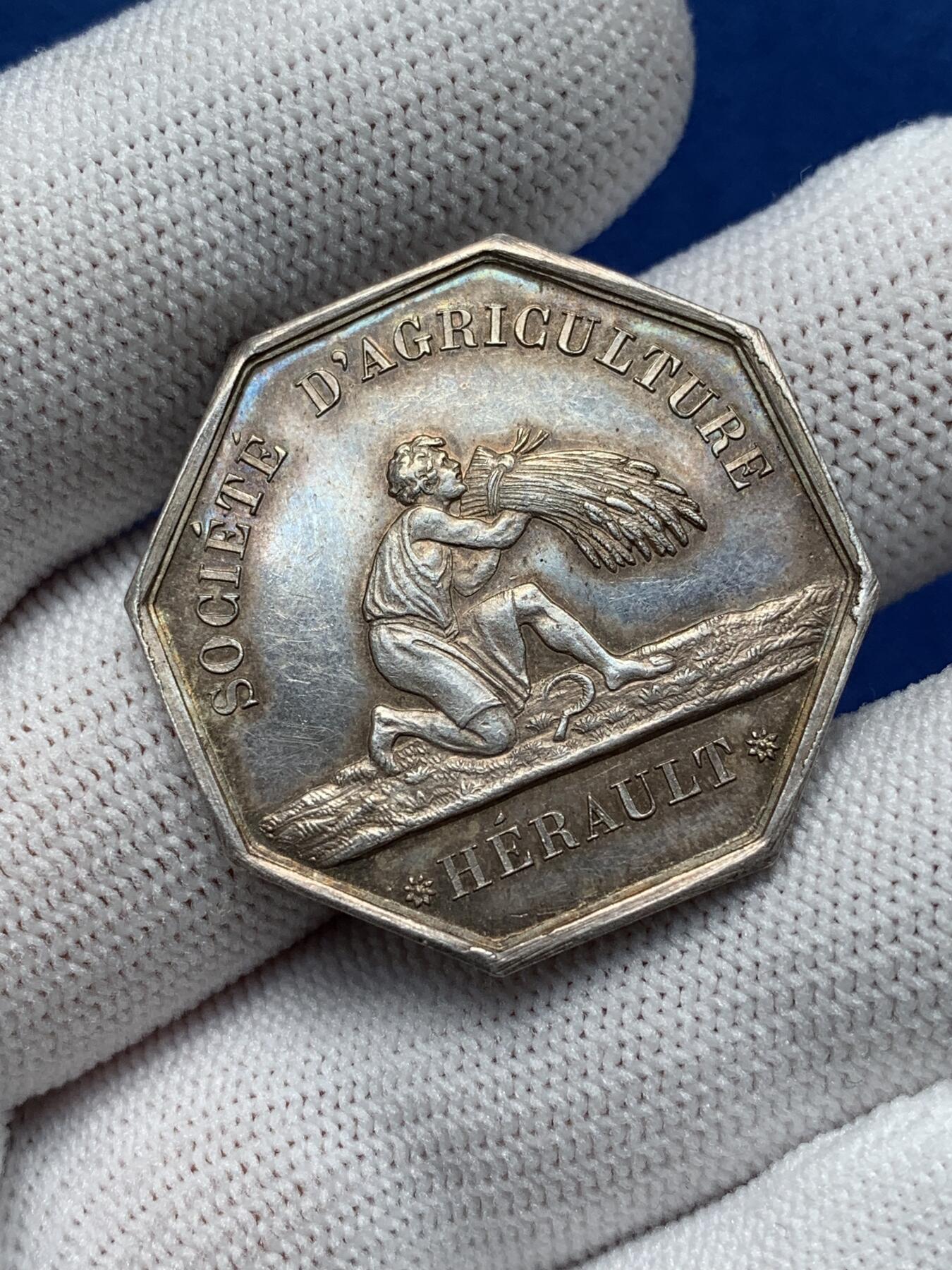 《竞宝斋》第281场- 周日，周一 ，周二3场连拍 （全场包邮） 法国赫劳特农业公司八角代用银币，30.9mm，12克 丰饶角+argent边铭，在18世纪初为空气土地和普通苗圃的含义