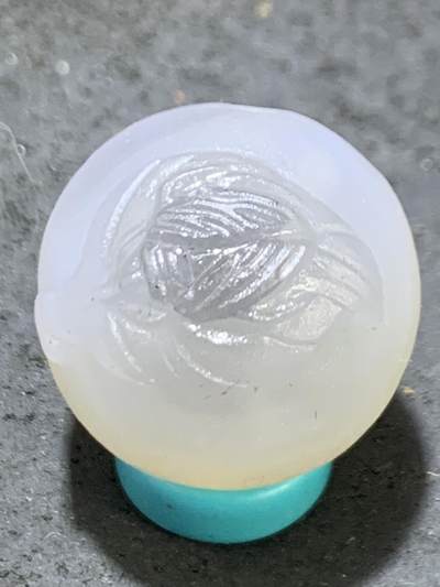 精美高玉化亚光海洋玉髓手工俏色巧雕树叶，玉蝉随形圆珠一个 - 精美高玉化亚光海洋玉髓手工俏色巧雕树叶，玉蝉随形圆珠一个
