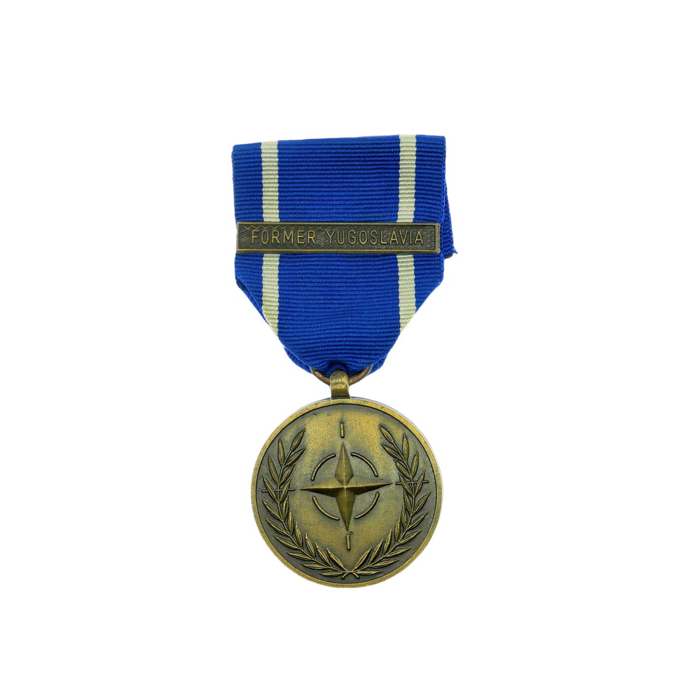 【麦稀奇世界钱币展】勋交所6月15日展会拍卖 北约奖章南斯拉夫战役条，颁发给SFOR和IFOR