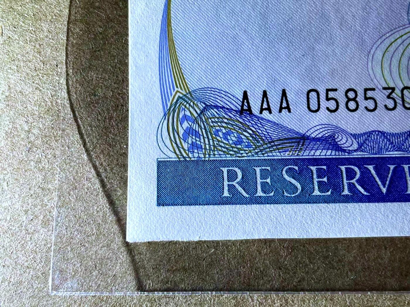 【Blue Auction】✨世界纸币精拍第492期【精】 【一组2张AAA冠无47】新西兰 1990年10元 花冠女王 UNC（有一张有瑕疵见图）