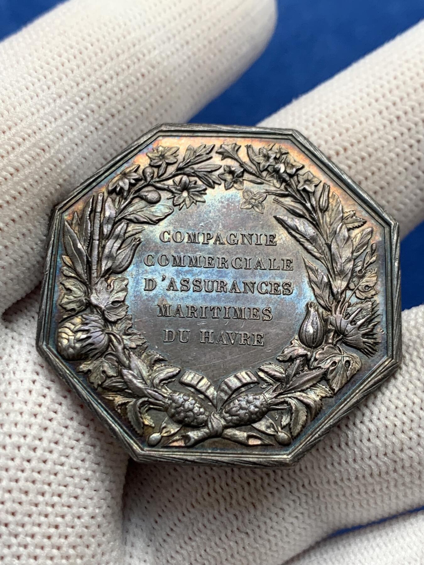 《竞宝斋》第281场- 周日，周一 ，周二3场连拍 （全场包邮） 法国八角银质jeton，勒阿弗尔商业保险公司，两面设计都非常好看，22.62g，36.5mm，丰饶角边铭