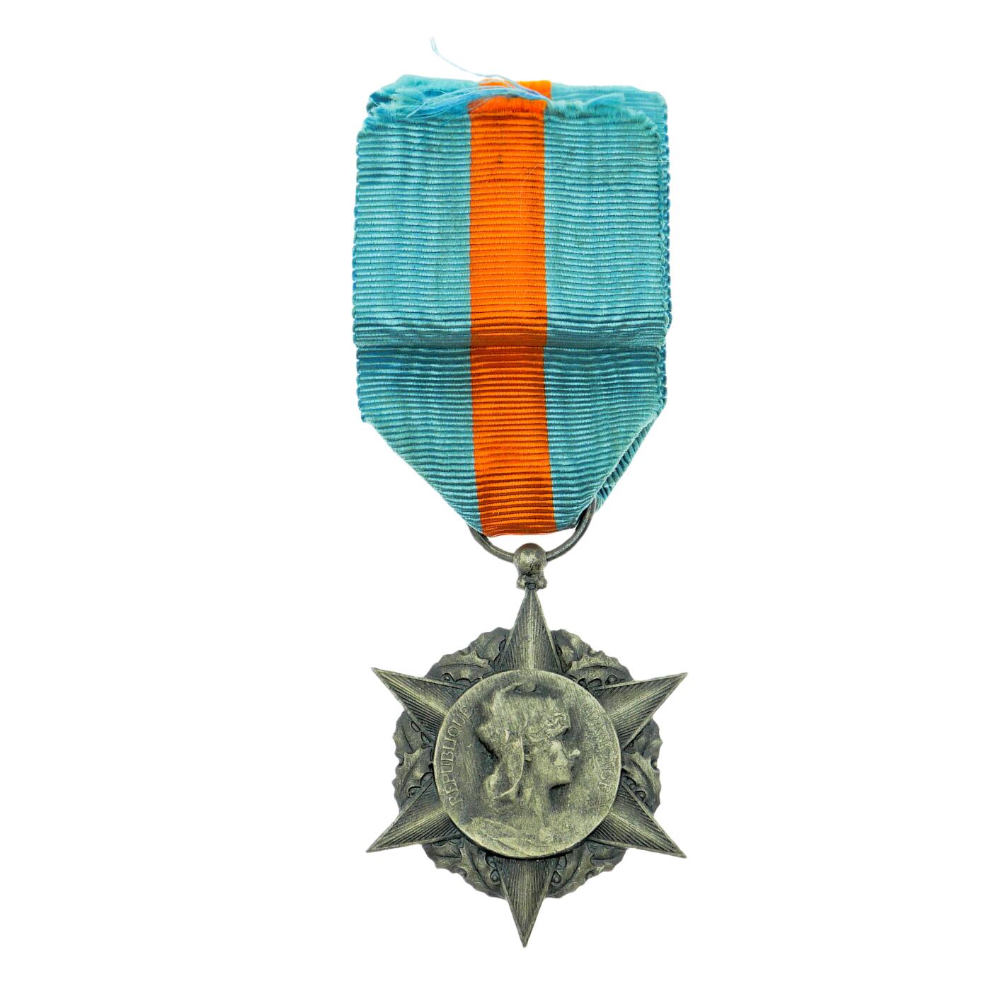 【麦稀奇世界钱币展】勋交所6月15日展会拍卖 法国银级社会保险奖章，银质带标，非镀银