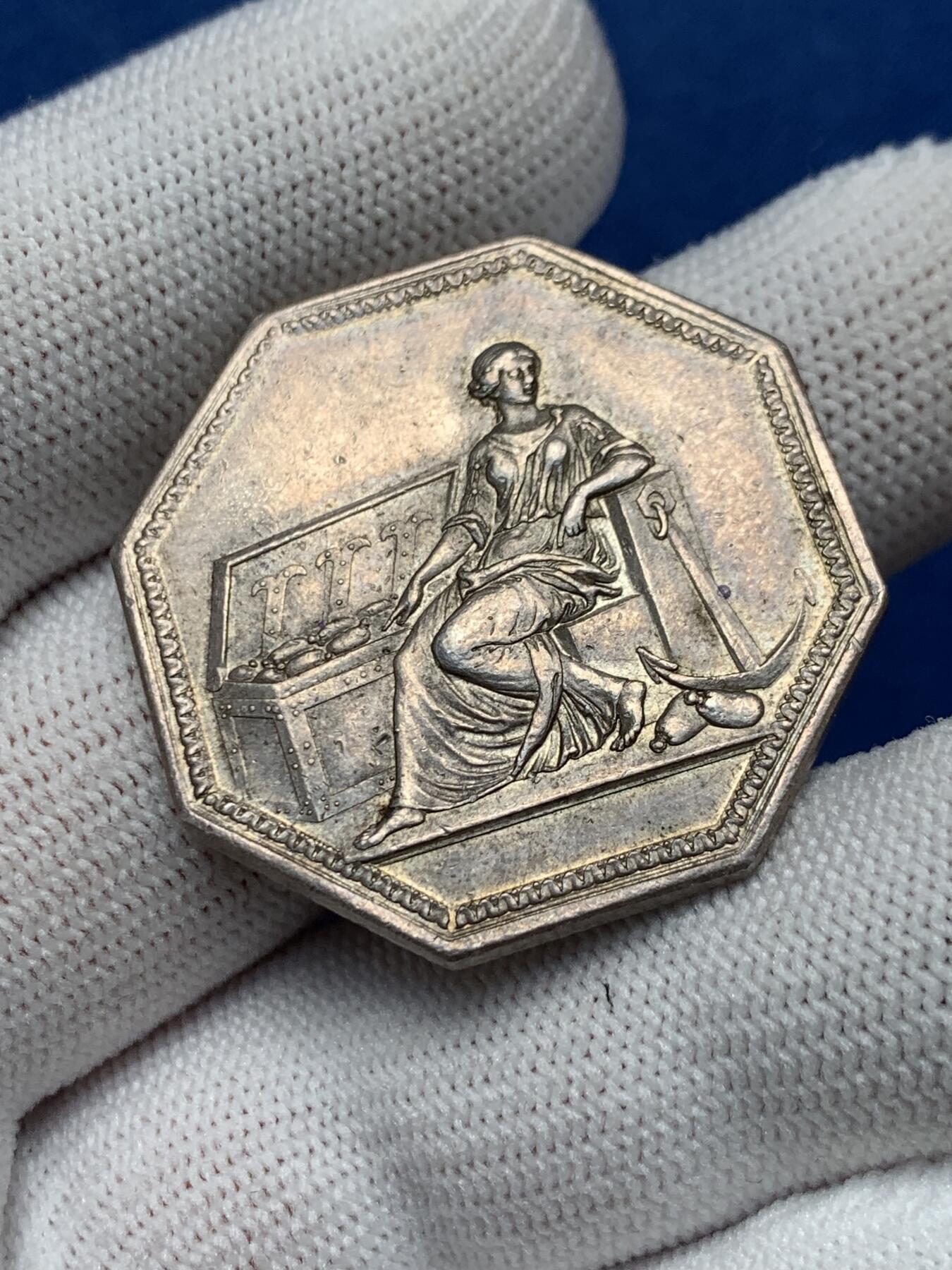 《竞宝斋》第281场- 周日，周一 ，周二3场连拍 （全场包邮） 法国巴黎贴现银行八角银质jeton，15.25g，33.7mm，早期无边铭