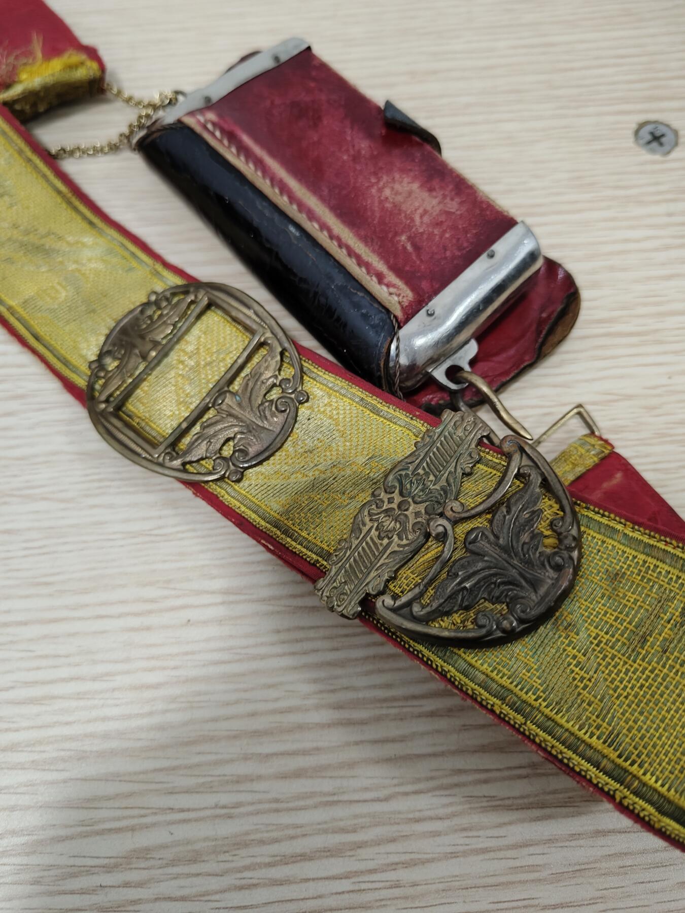 全场0元起拍 第165期 咸鱼国勋章拍卖专场 6月16日（周日）下午6：00开始 西班牙陆军将官大礼服弹药包