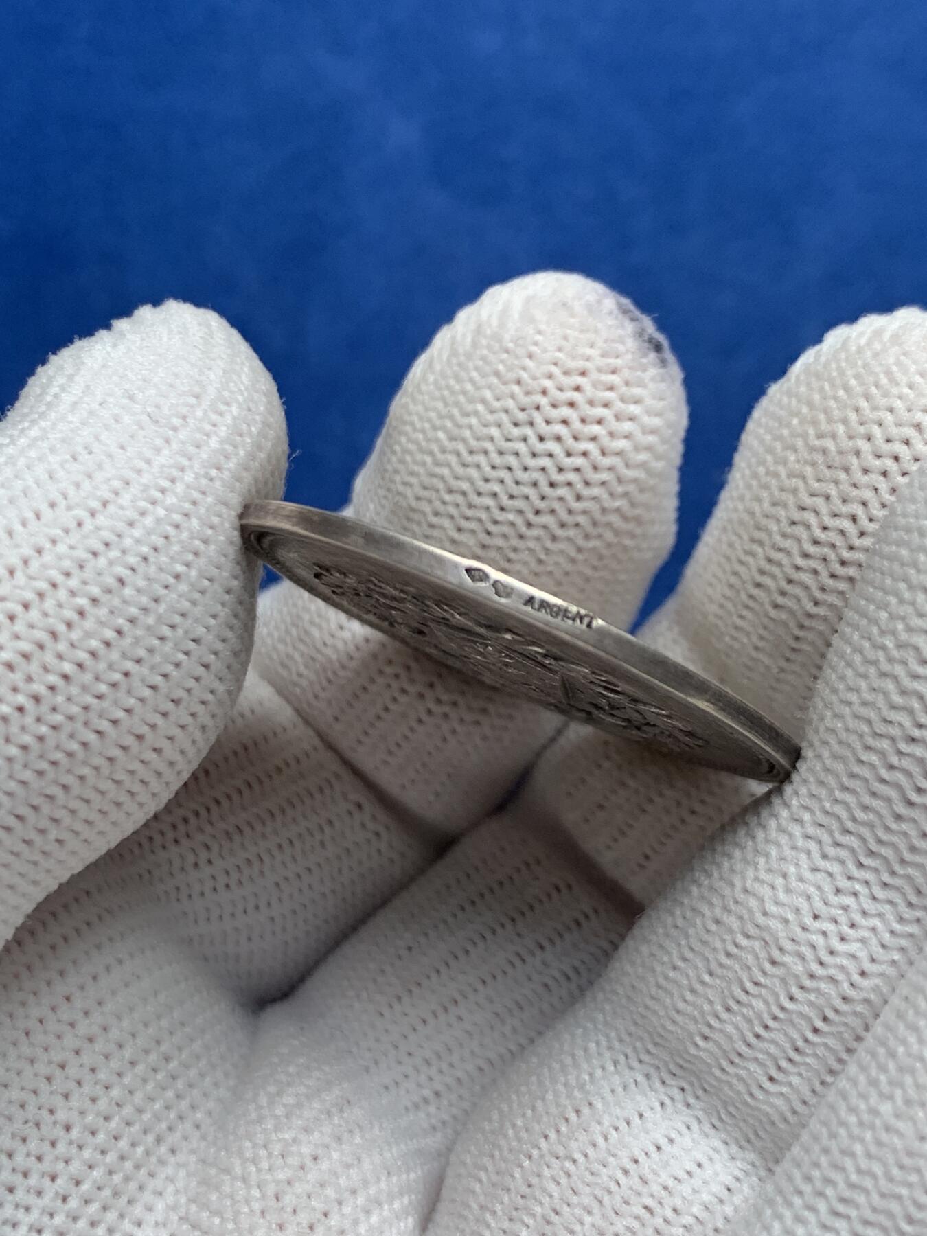 《竞宝斋》第281场- 周日，周一 ，周二3场连拍 （全场包邮） 法国蓬蒂维莫尔比汉高级公寓银代币，33.6mm，14克，菱形+野猪头ARGENT边铭，12点方向有轻磕