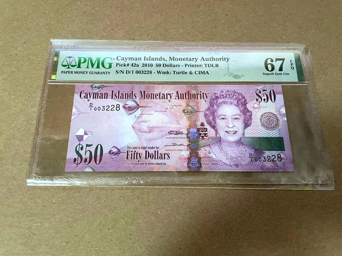 【Blue Auction】✨世界纸币精拍第492期【精】 【首发冠千位小号无47】开曼群岛 2010年50元 PMG67EPQ 高分 女王