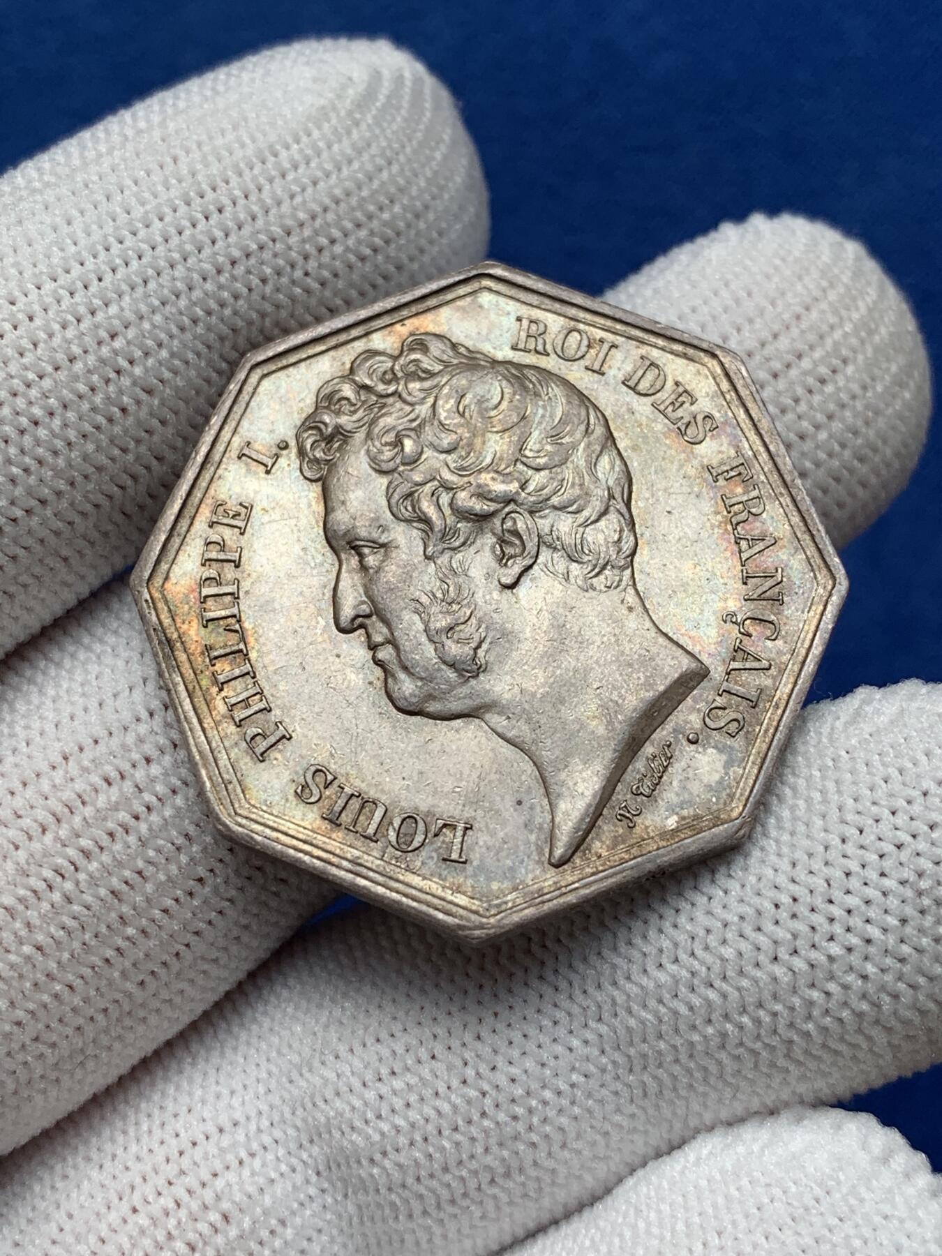 《竞宝斋》第281场- 周日，周一 ，周二3场连拍 （全场包邮） 法国八角银质代币，菲利普一世头像波尔多公证人，17.38g，33.6mm，手指边铭