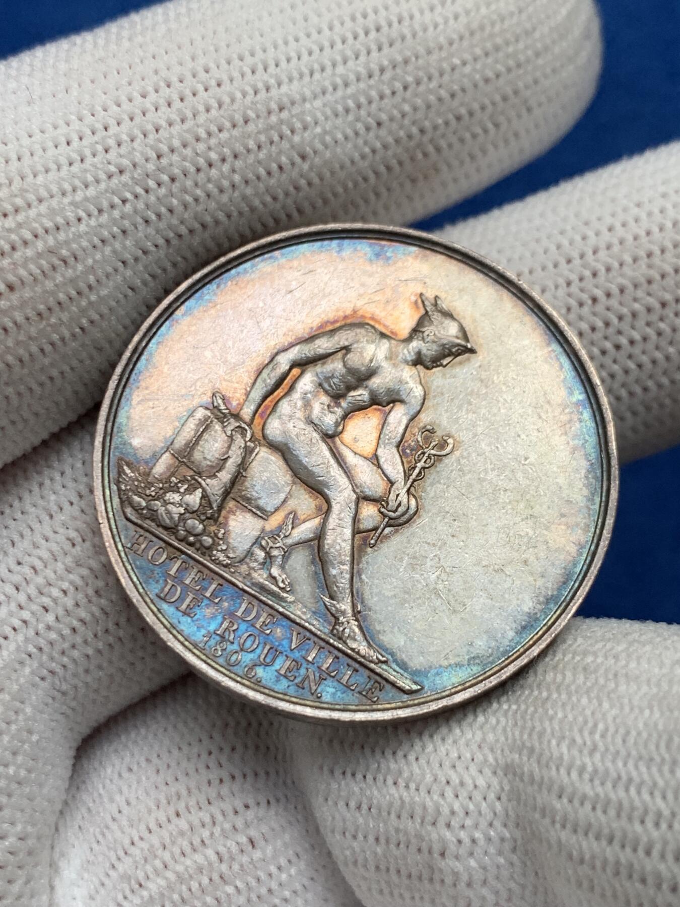 《竞宝斋》第281场- 周日，周一 ，周二3场连拍 （全场包邮） 法国银质jeton，拿破仑头像鲁昂市政厅，14.97g，32mm，早期光边原铸