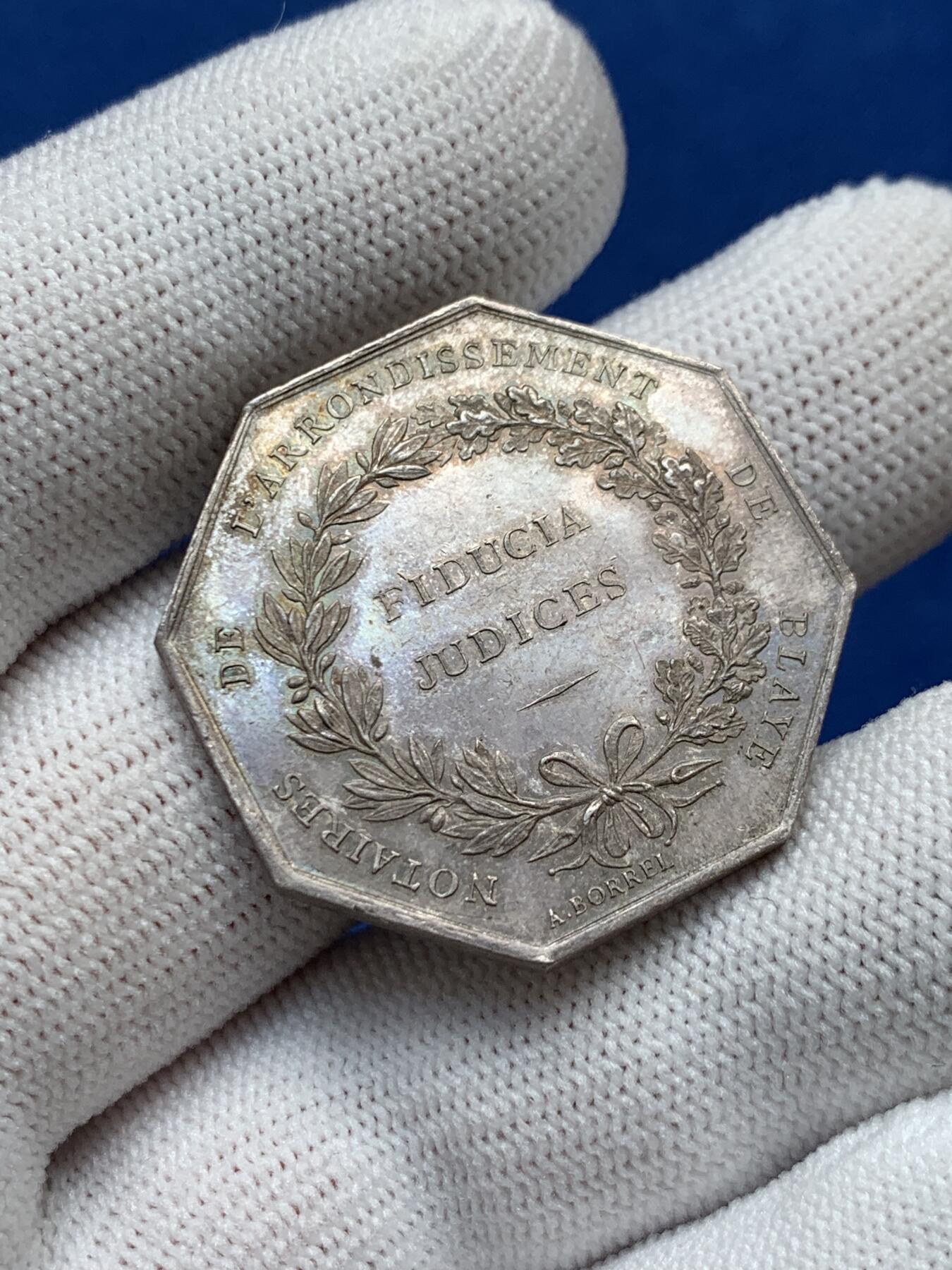 《竞宝斋》第281场- 周日，周一 ，周二3场连拍 （全场包邮） 法国八角银质代币，布莱公证处，19.80g，31.5mm，丰饶角边铭