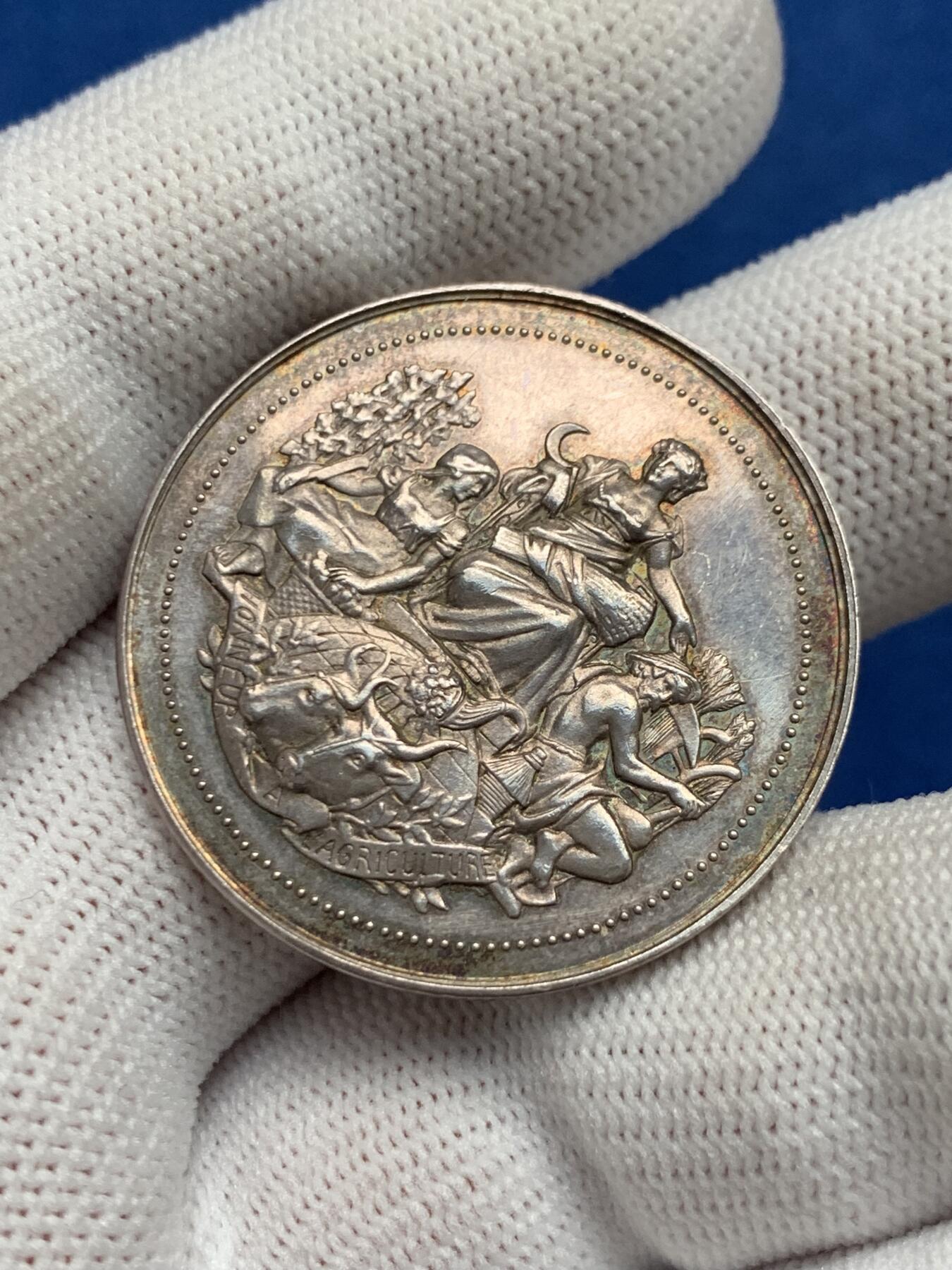 《竞宝斋》第281场- 周日，周一 ，周二3场连拍 （全场包邮） 法国银质代币，圣艾蒂安卢瓦尔河农业展，16.78g，34.3mm，丰饶角边铭