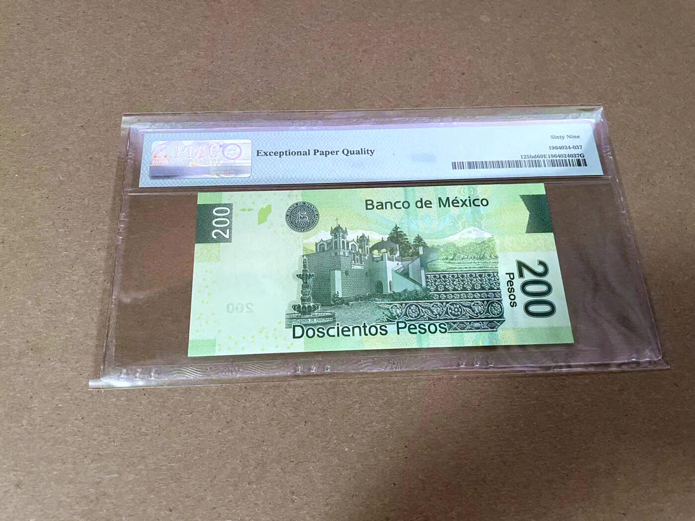【Blue Auction】✨世界纸币精拍第492期【精】  【无47】墨西哥 2015年200比索 PMG69EPQ 近满分 