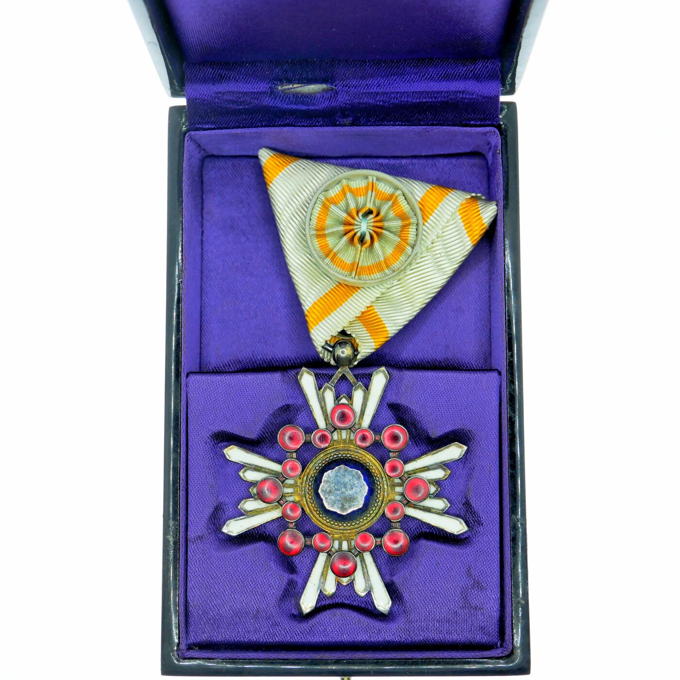 【麦稀奇世界钱币展】勋交所6月15日展会拍卖 日本四等瑞宝章，银质