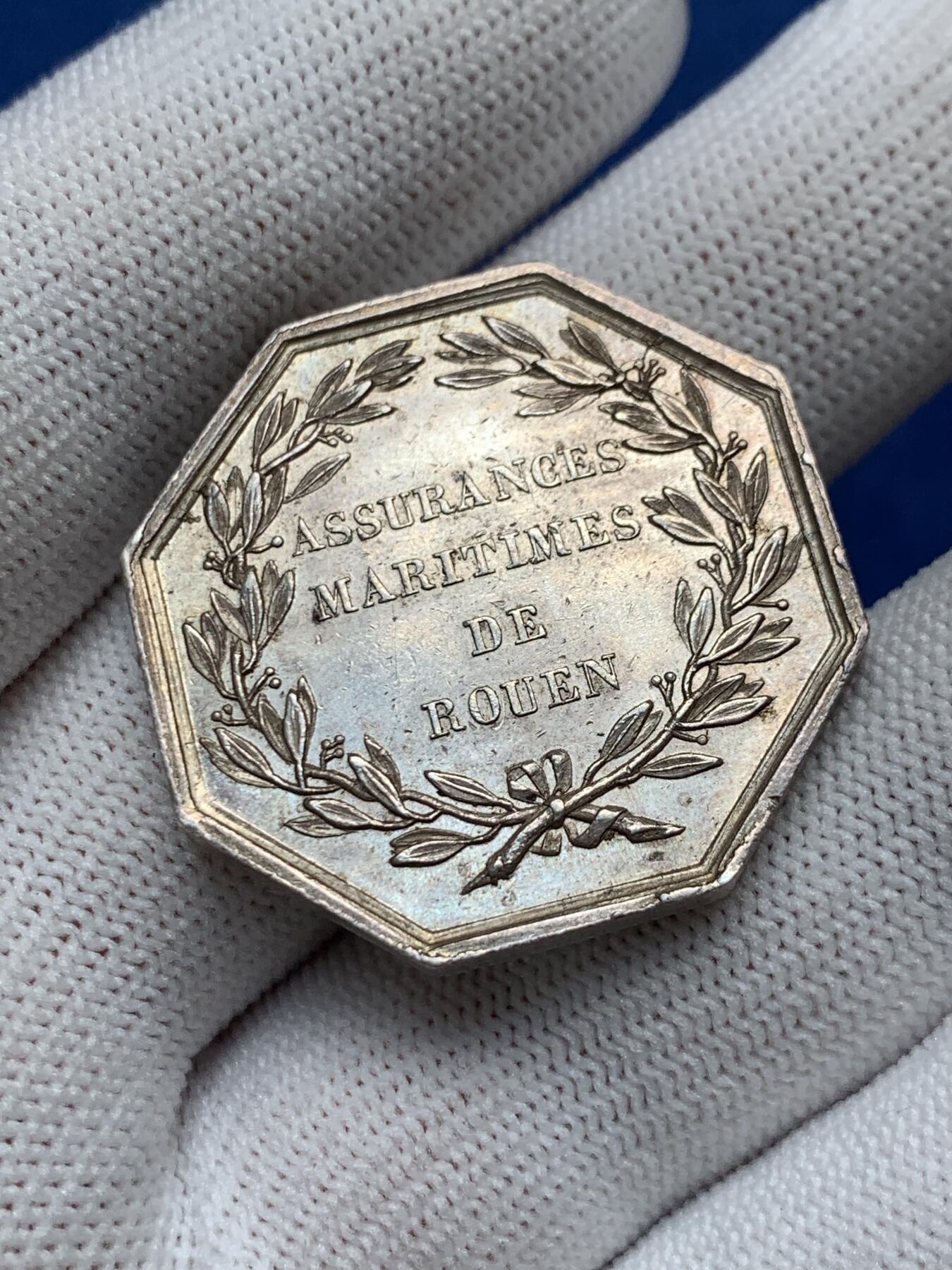 《竞宝斋》第281场- 周日，周一 ，周二3场连拍 （全场包邮） 法国八角银章，鲁昂海上保险公司，18.06g，32.5mm，早期无边铭