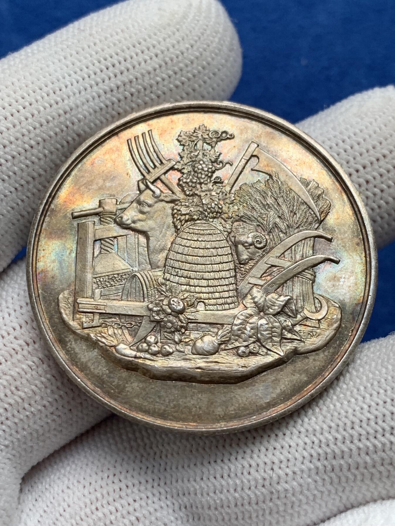 《竞宝斋》第281场- 周日，周一 ，周二3场连拍 （全场包邮） 法国银质jeton，卢瓦尔农业协会，33.04g，40.8mm，丰饶角边铭