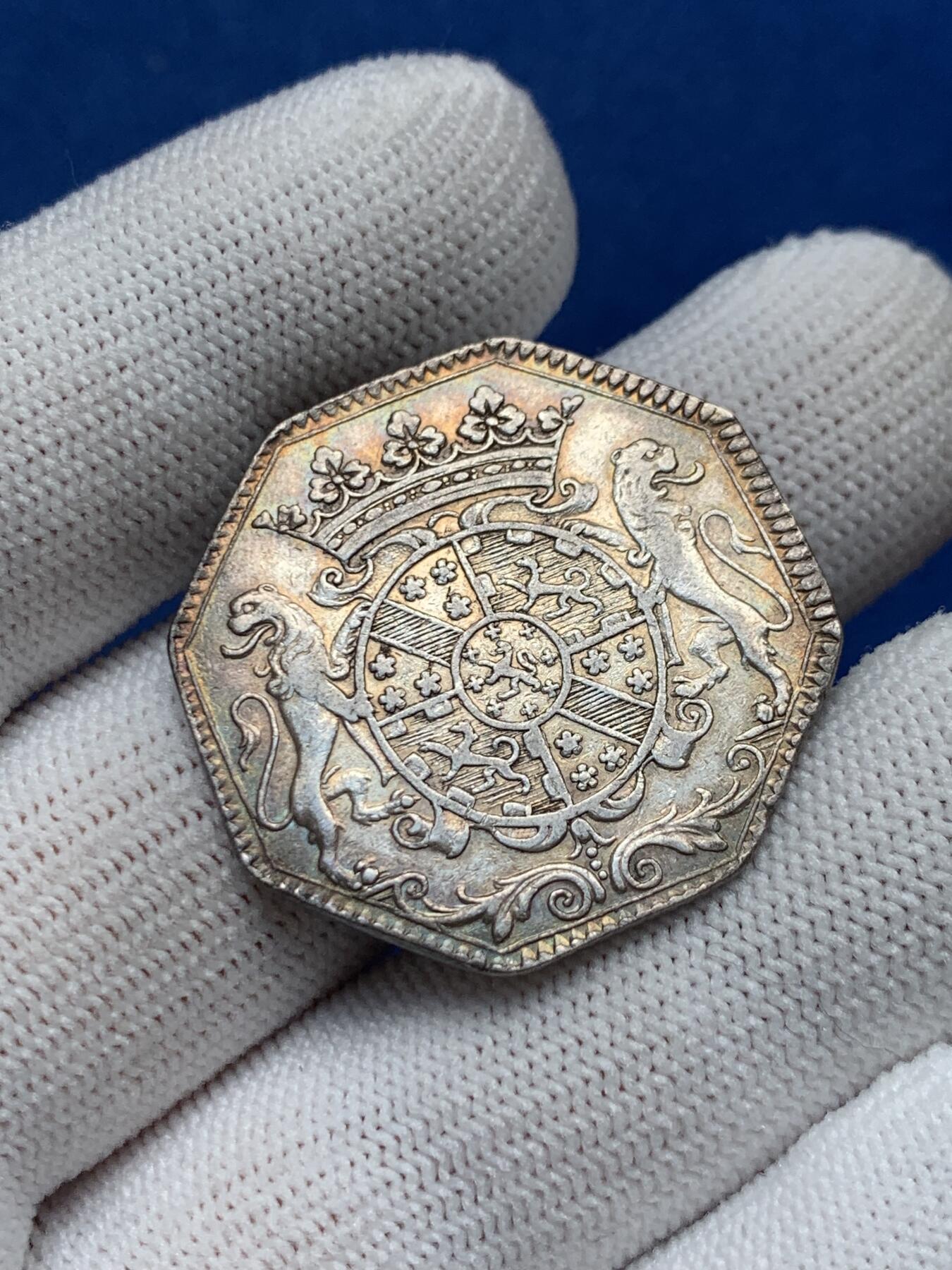 《竞宝斋》第281场- 周日，周一 ，周二3场连拍 （全场包邮） 法国皇室双狮盾徽婚姻图腾八角银jeton，31.3mm，9.23克，早期无边铭
