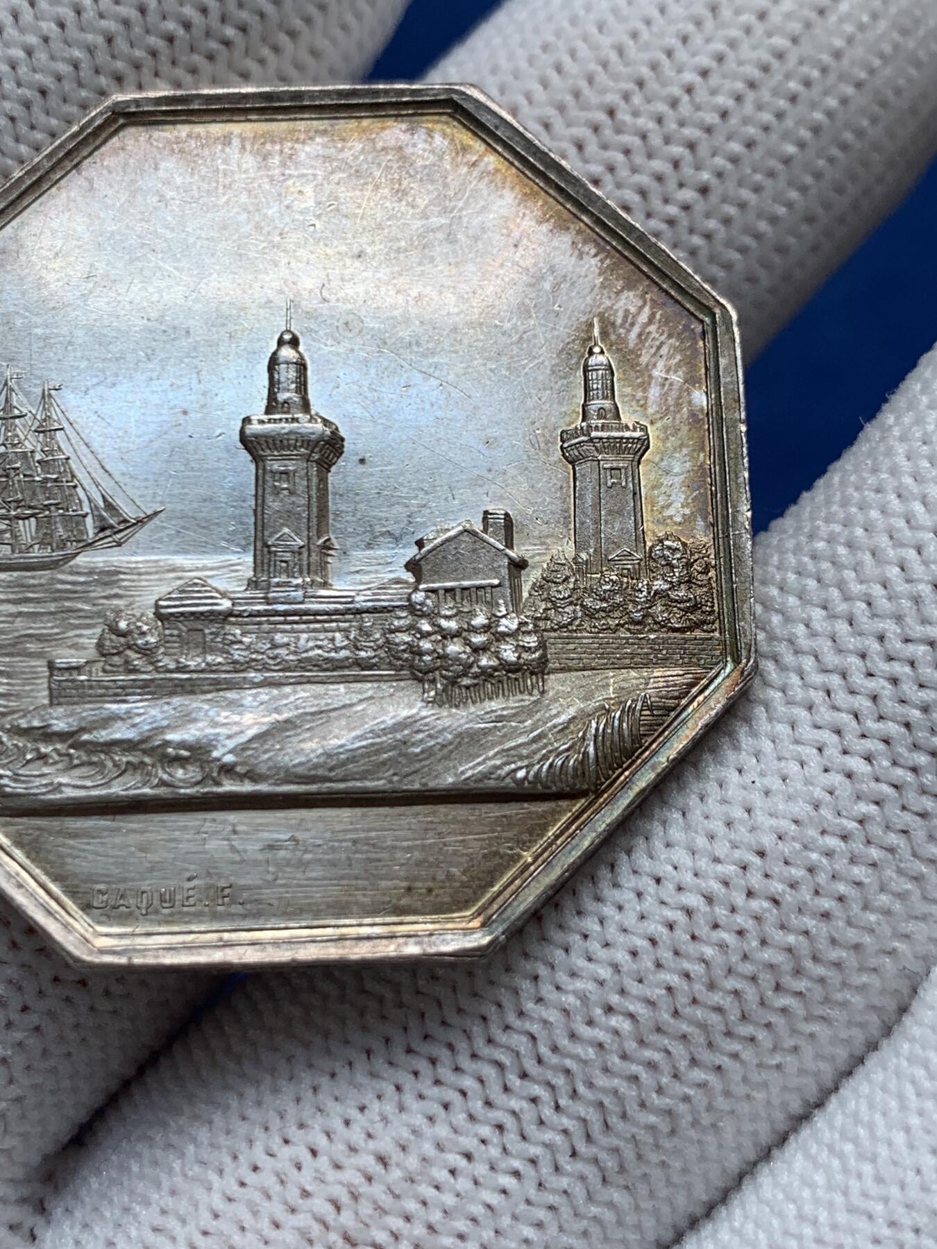 《竞宝斋》第281场- 周日，周一 ，周二3场连拍 （全场包邮） 法国勒阿弗尔私人保险八角银jeton，36mm，19.12克，蜜蜂+ARGENT边铭