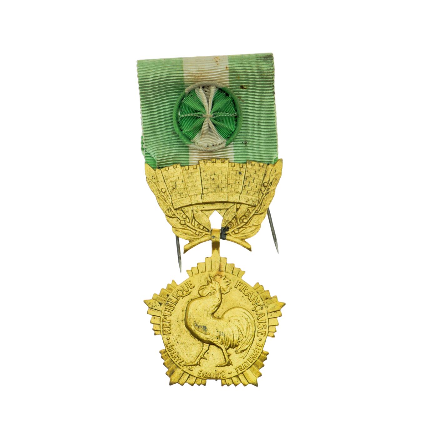 【麦稀奇世界钱币展】勋交所6月15日展会拍卖 法国金级地方嘉奖章，大尺寸银质带标镀金