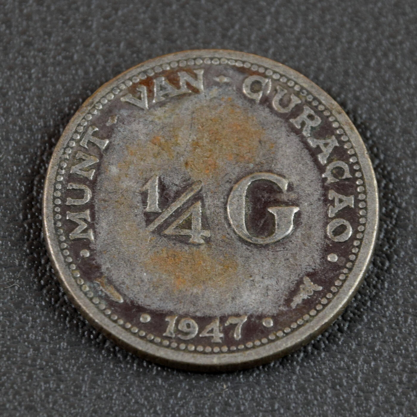 天业钱币散币、银币拍卖第47次专场 全场0元起拍0佣金转发分佣，欢迎围观参拍（平台要求超过60天的订单尽快邮寄，望各位配合解决） 荷属库拉索1947年1/4G银币（直径19毫米，重量：3.58克；含银：0.64）