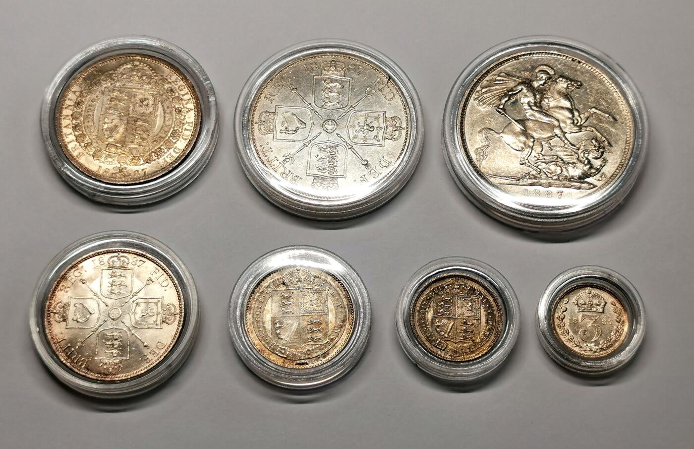 凡希社世界钱币微拍第二百七十三期 1887英国老维流通版七枚套，品相AU-UNC，附后制展示盒！