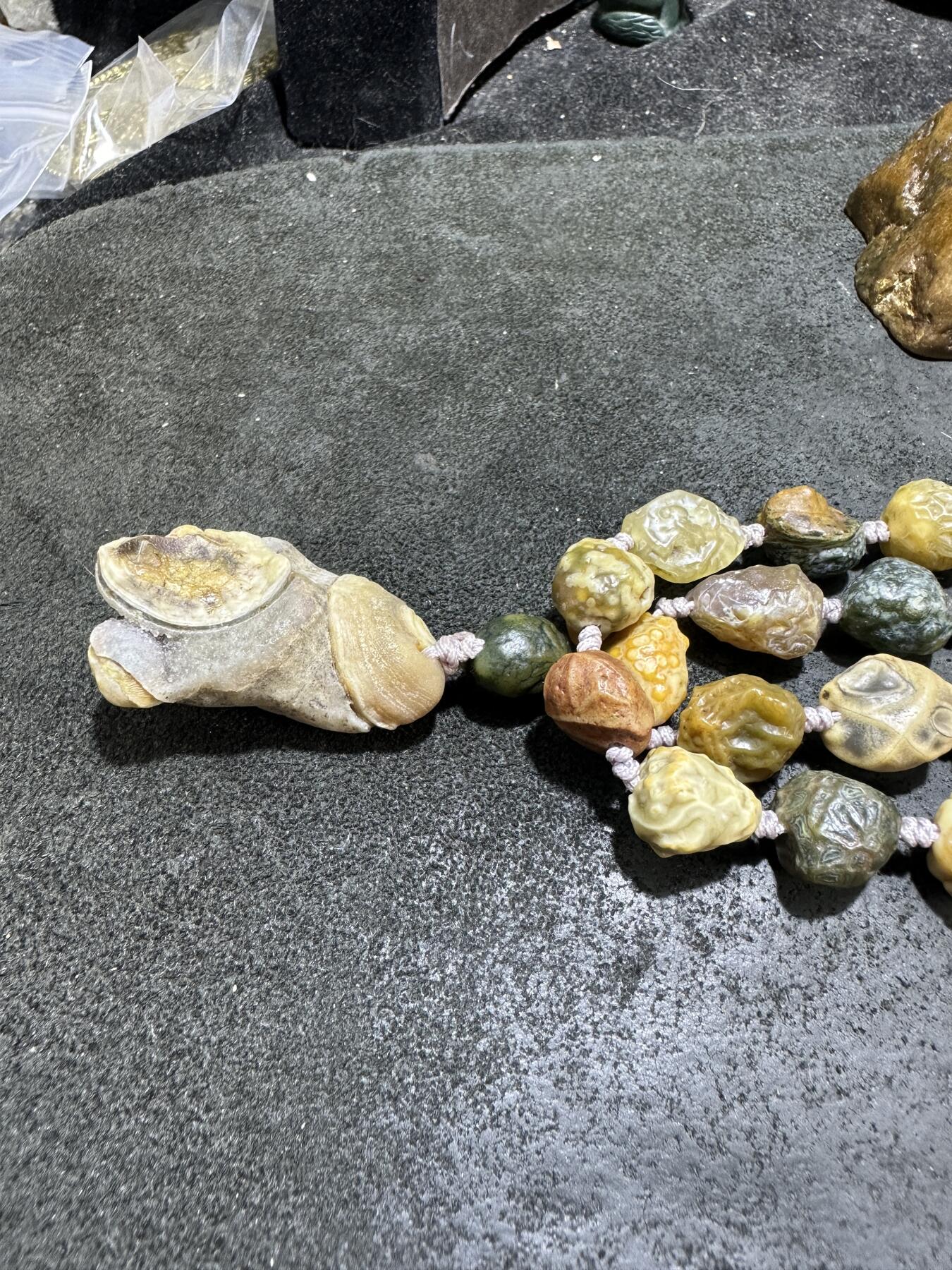 精美阿拉善多彩大颗粒筋脉石玛瑙眼石吊坠项链一条