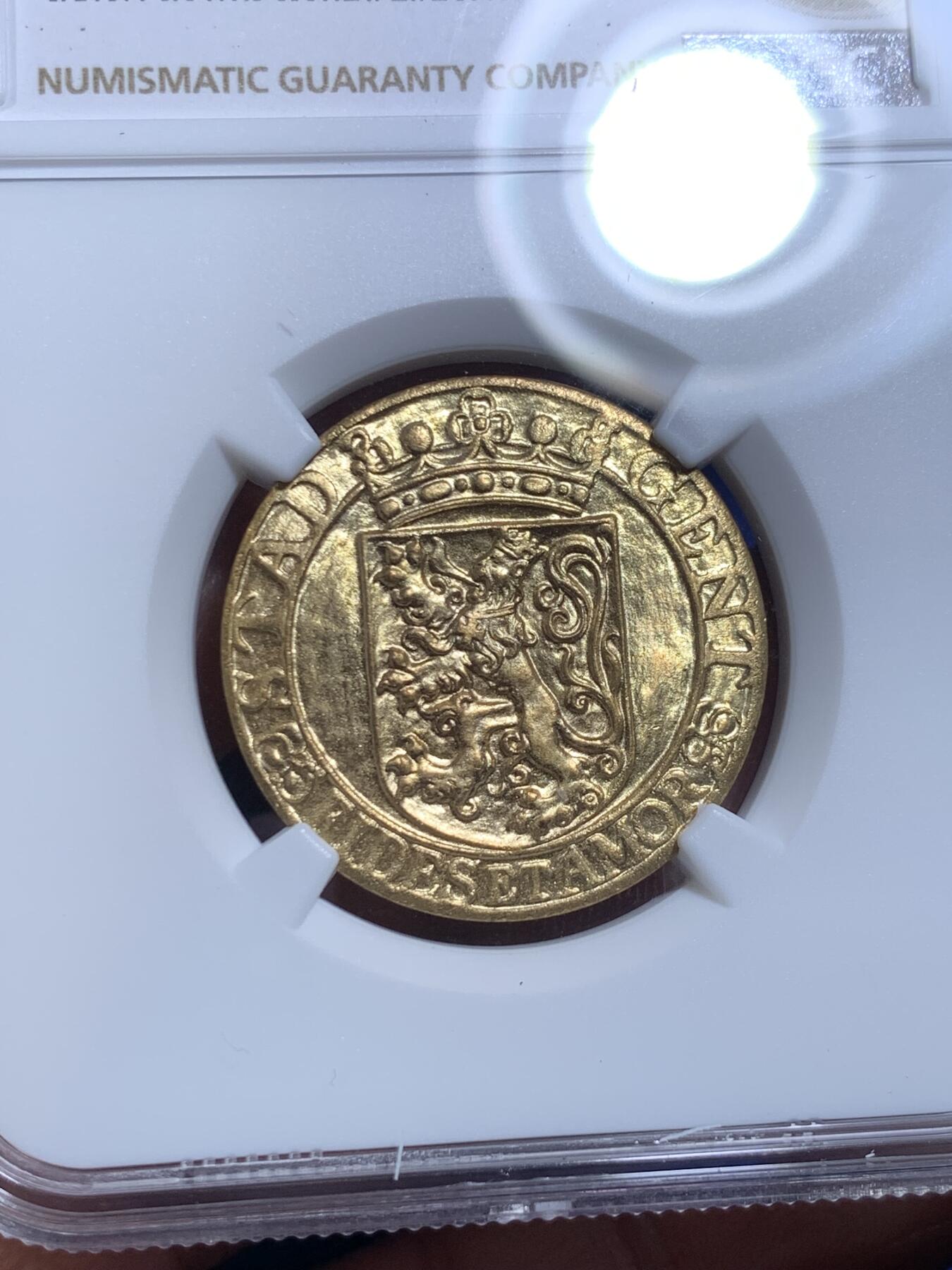 《竞宝斋》第279场- 周日，周一 ，周二3场连拍 （全场包邮） NGC MS65 德占比利时 1918 根特 镀金 2法郎 宛如金币 稀缺品种 目录价高