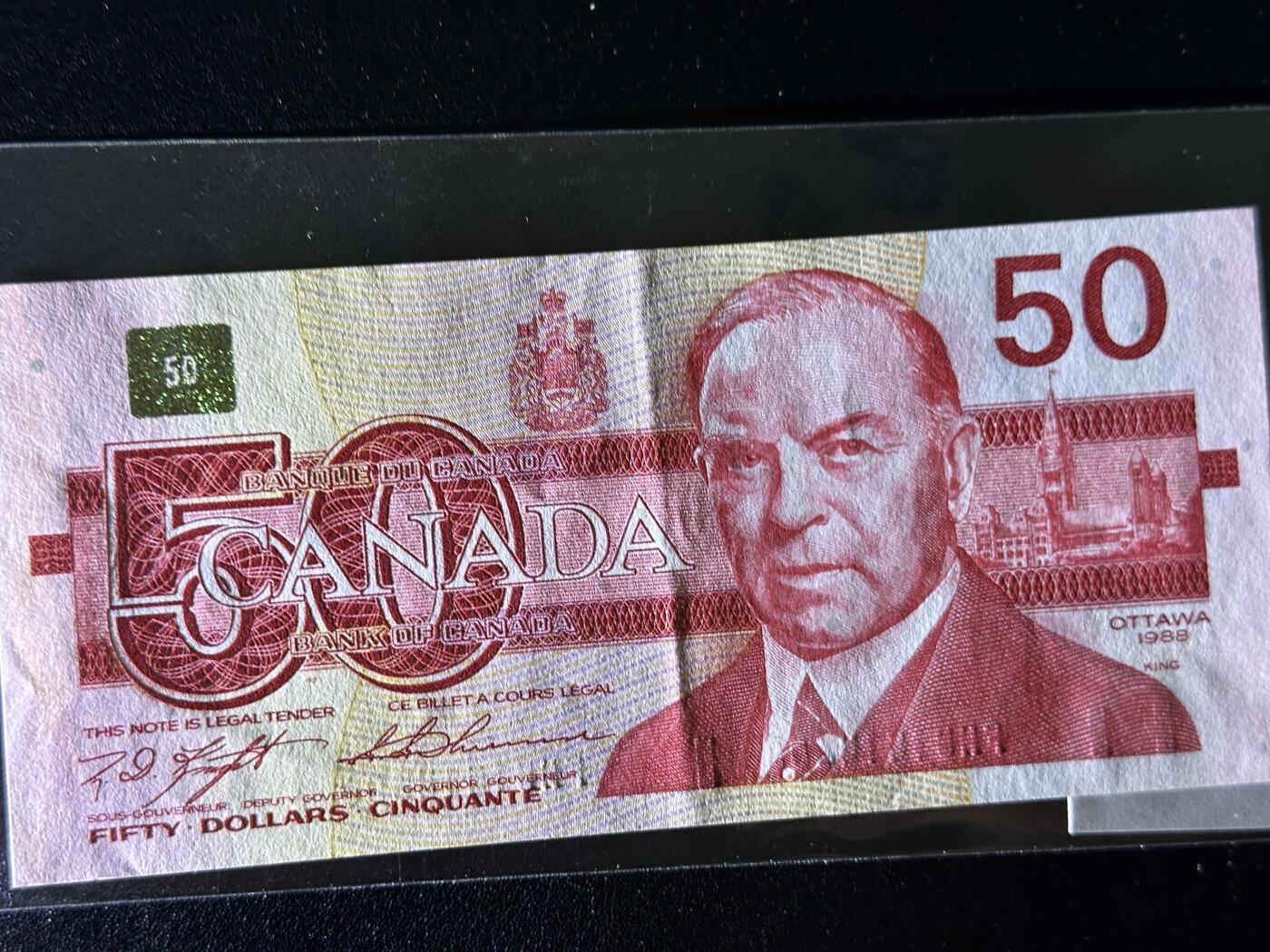 《外钞收藏家》第三百八十一期（美洲小专场） 加拿大1988年50元	P98 AU品相 有软折