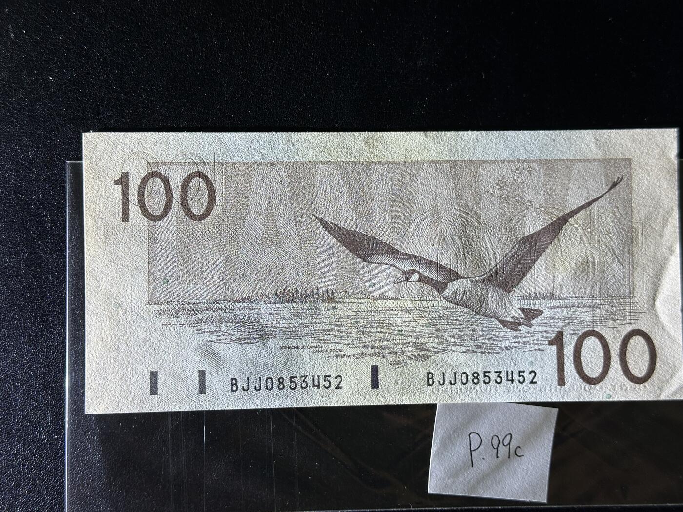 《外钞收藏家》第三百八十一期（美洲小专场） 加拿大1988年100元	P99 全新 边角轻微点钞痕 