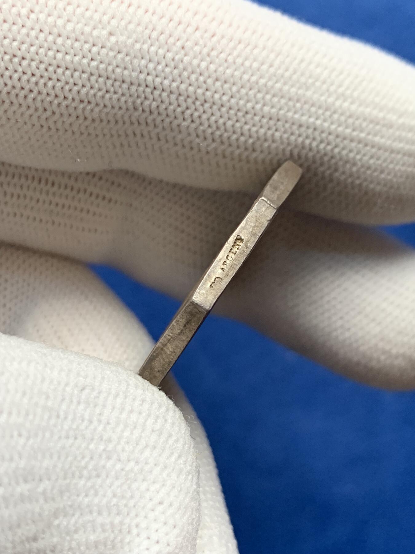 《竞宝斋》第281场- 周日，周一 ，周二3场连拍 （全场包邮） 法国法警社区八角银质代币 30.1mm 14.1g 丰饶角银标 未流通品相 法典上字母清晰 淡淡包浆