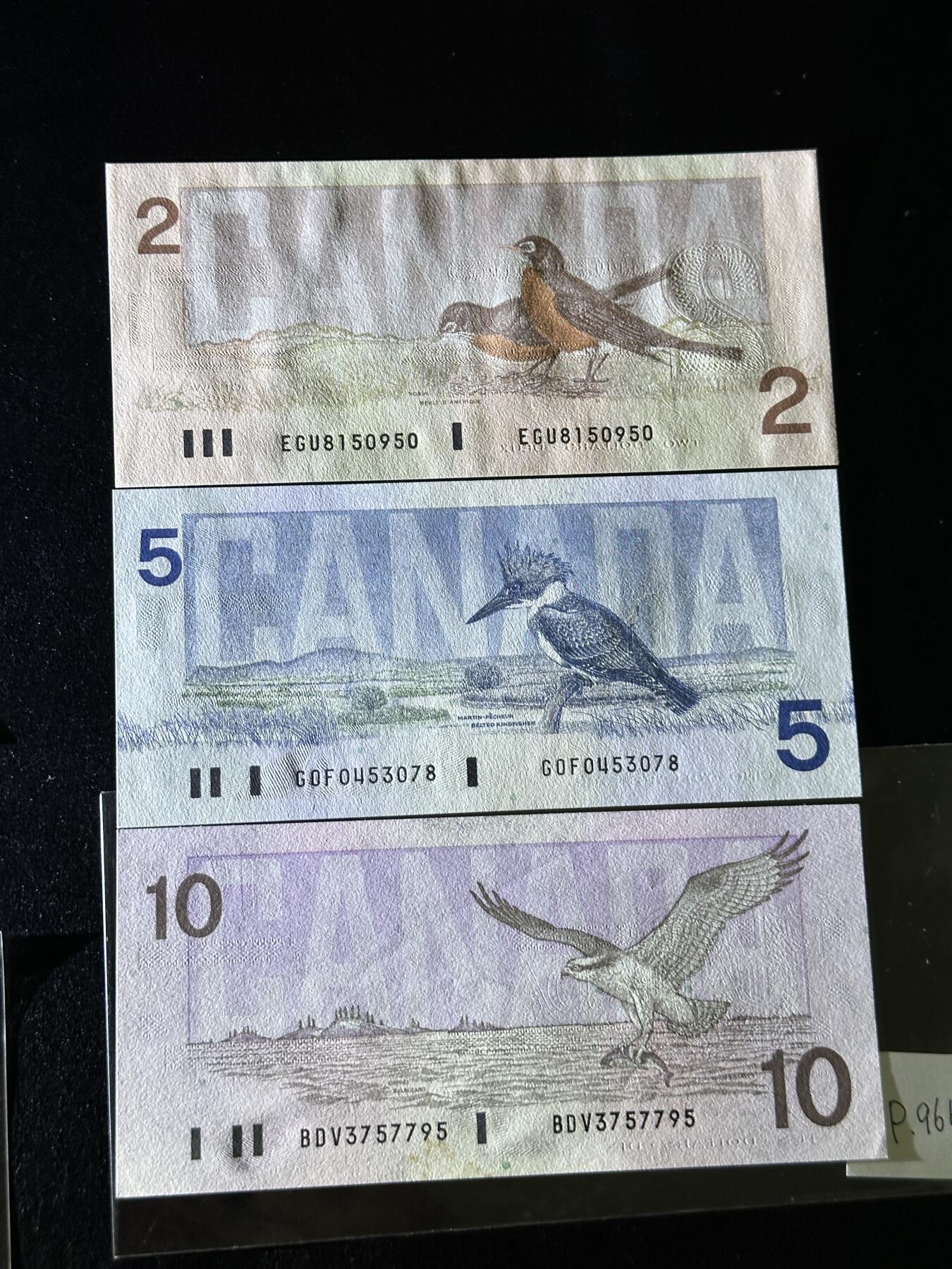 《外钞收藏家》第三百八十一期（美洲小专场） 加拿大1986-89年小套，2/5/10元，3枚	P94-96  全新UNC