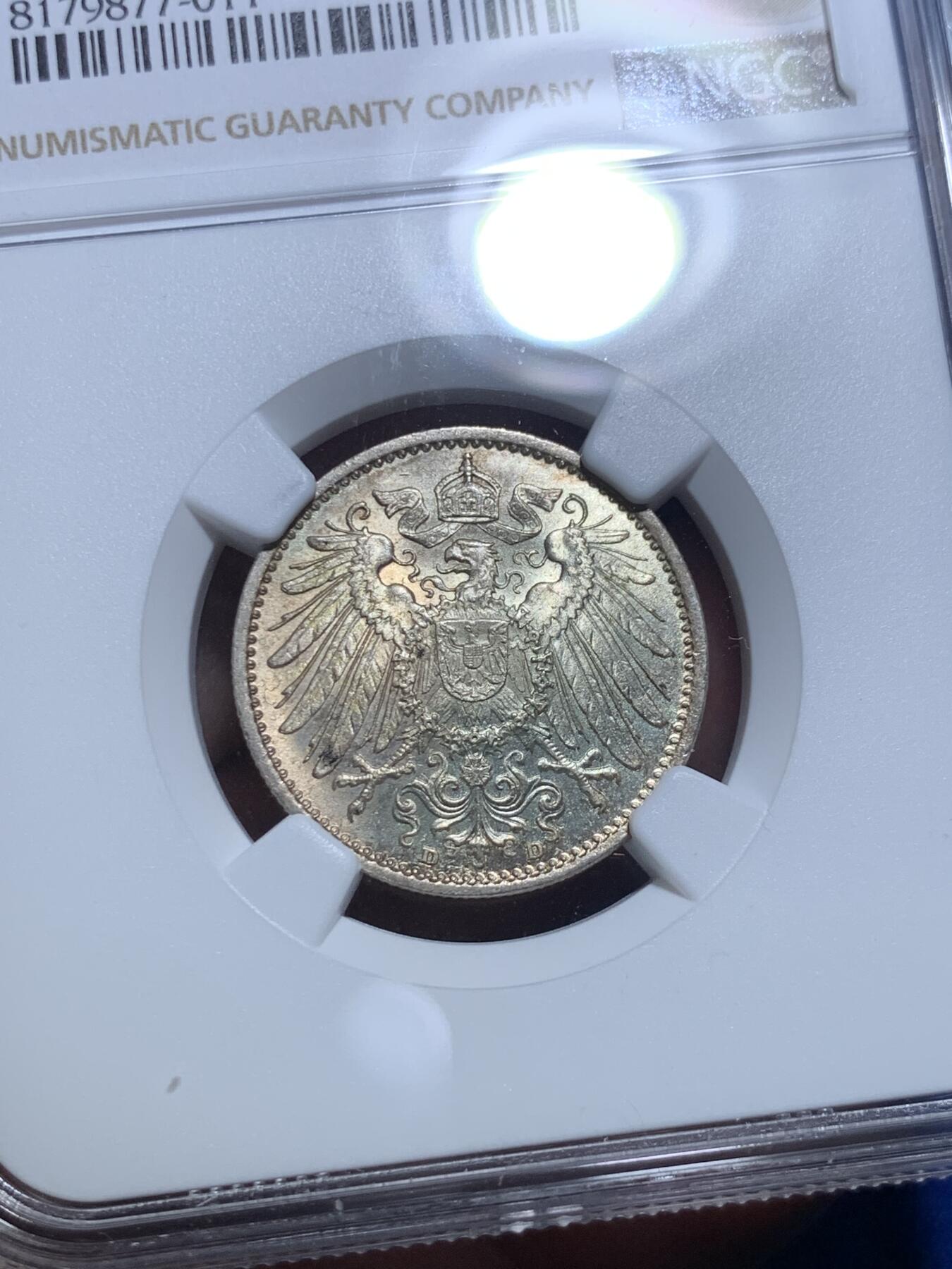 《竞宝斋》第279场- 周日，周一 ，周二3场连拍 （全场包邮） NGC-MS65 德国1914-D 1马克银币 转光特猛，浅黄油包浆，脱模剂依稀可见，出厂状态。