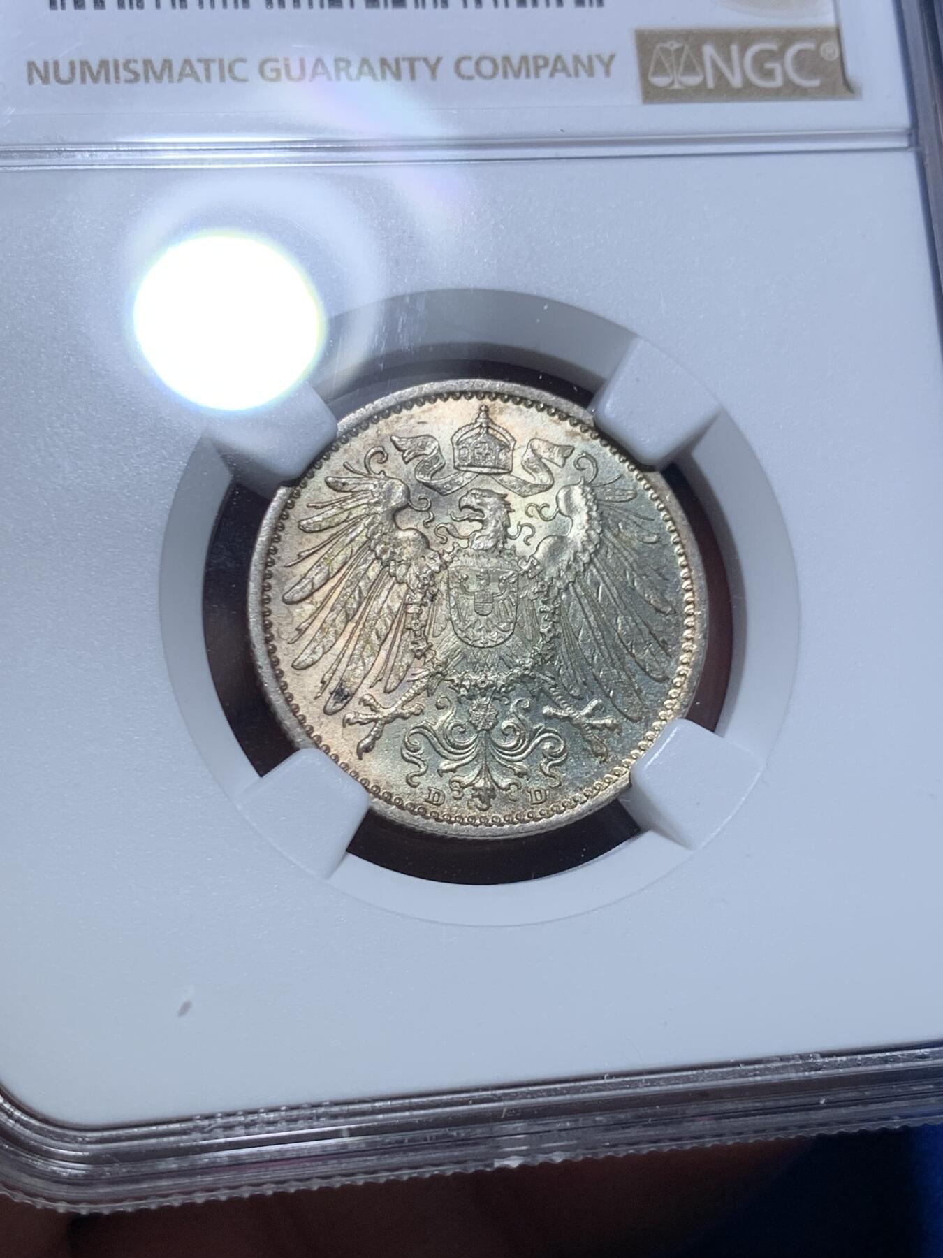 《竞宝斋》第279场- 周日，周一 ，周二3场连拍 （全场包邮） NGC-MS65 德国1914-D 1马克银币 转光特猛，浅黄油包浆，脱模剂依稀可见，出厂状态。