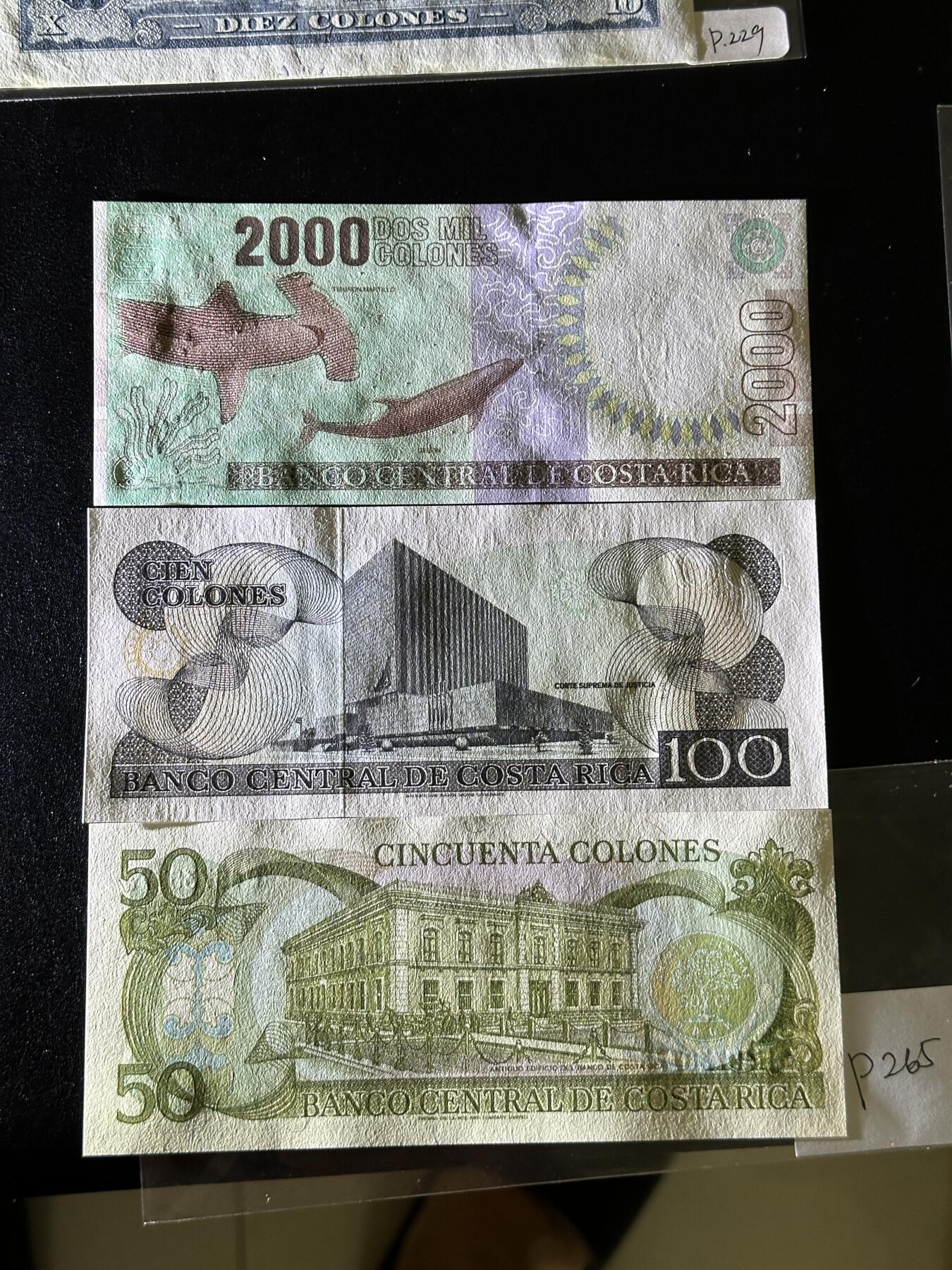 《外钞收藏家》第三百八十一期（美洲小专场） 哥斯达黎加小套3枚，50/100/2000克伦	P257-265  全新UNC