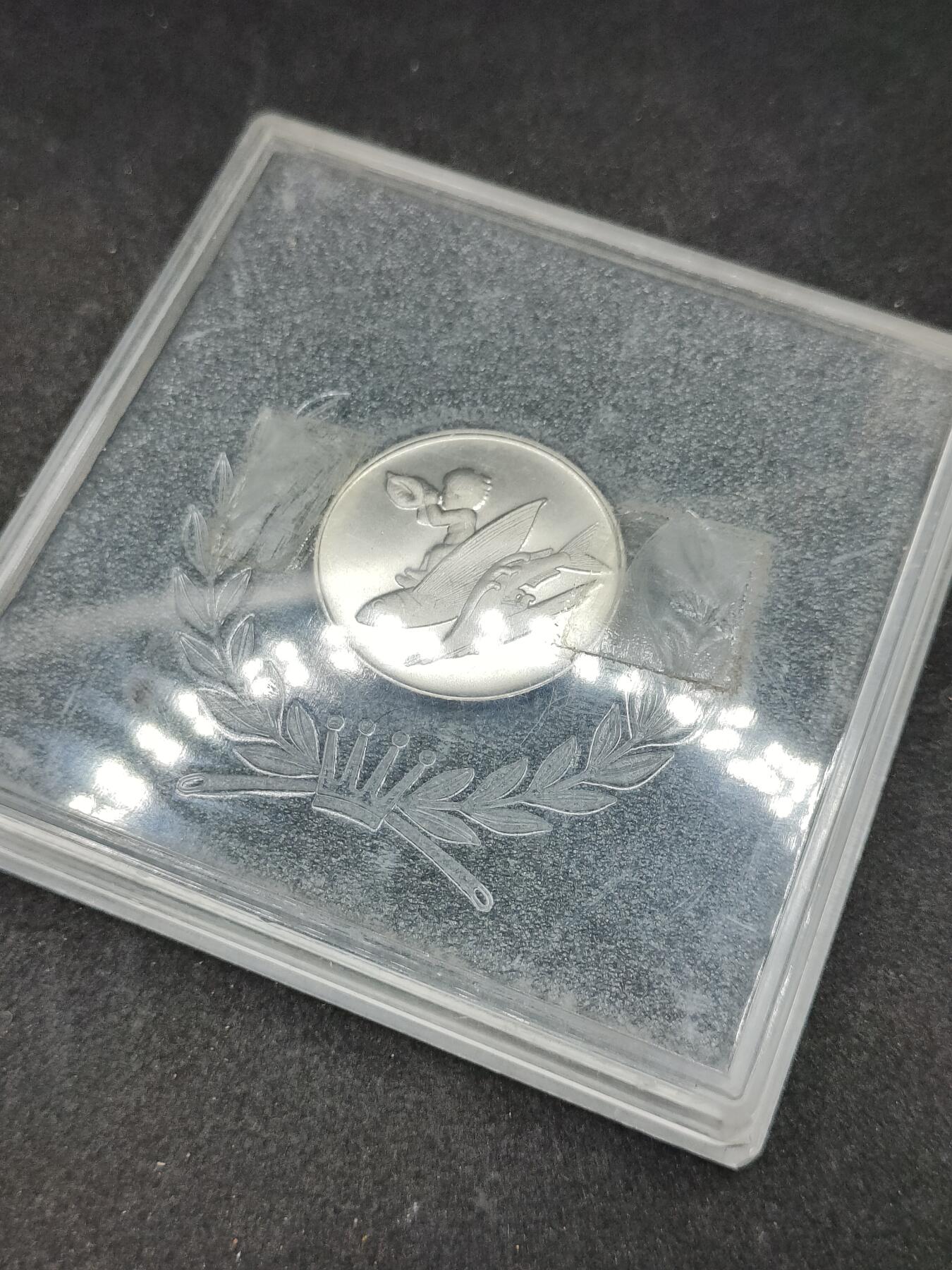 全场0元起拍 第166期 咸鱼国勋章拍卖专场 6月19日（周三）下午6：00开始 日本冲绳海洋博览会徽章