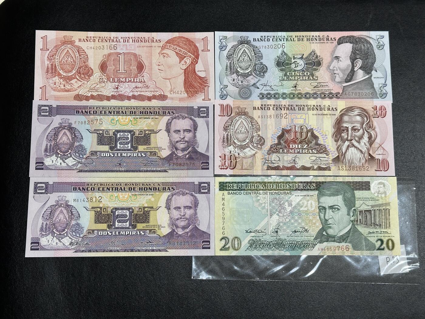 《外钞收藏家》第三百八十一期（美洲小专场） 洪都拉斯1998-2000年版小套6枚，1/2/2/5/10/20元，其中20元为纪念钞	P79-83  全新UNC