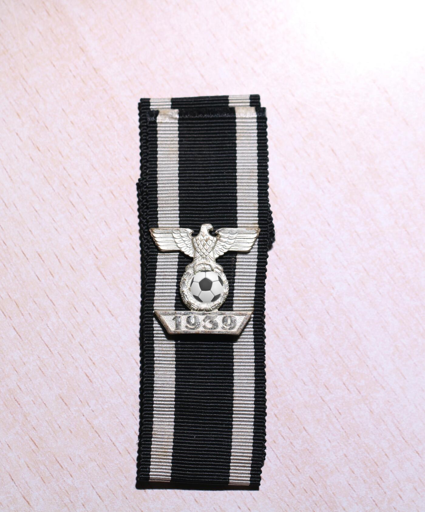 大猫徽章拍卖第249期 珍爱和平 一战二级铁十字的二战勋饰