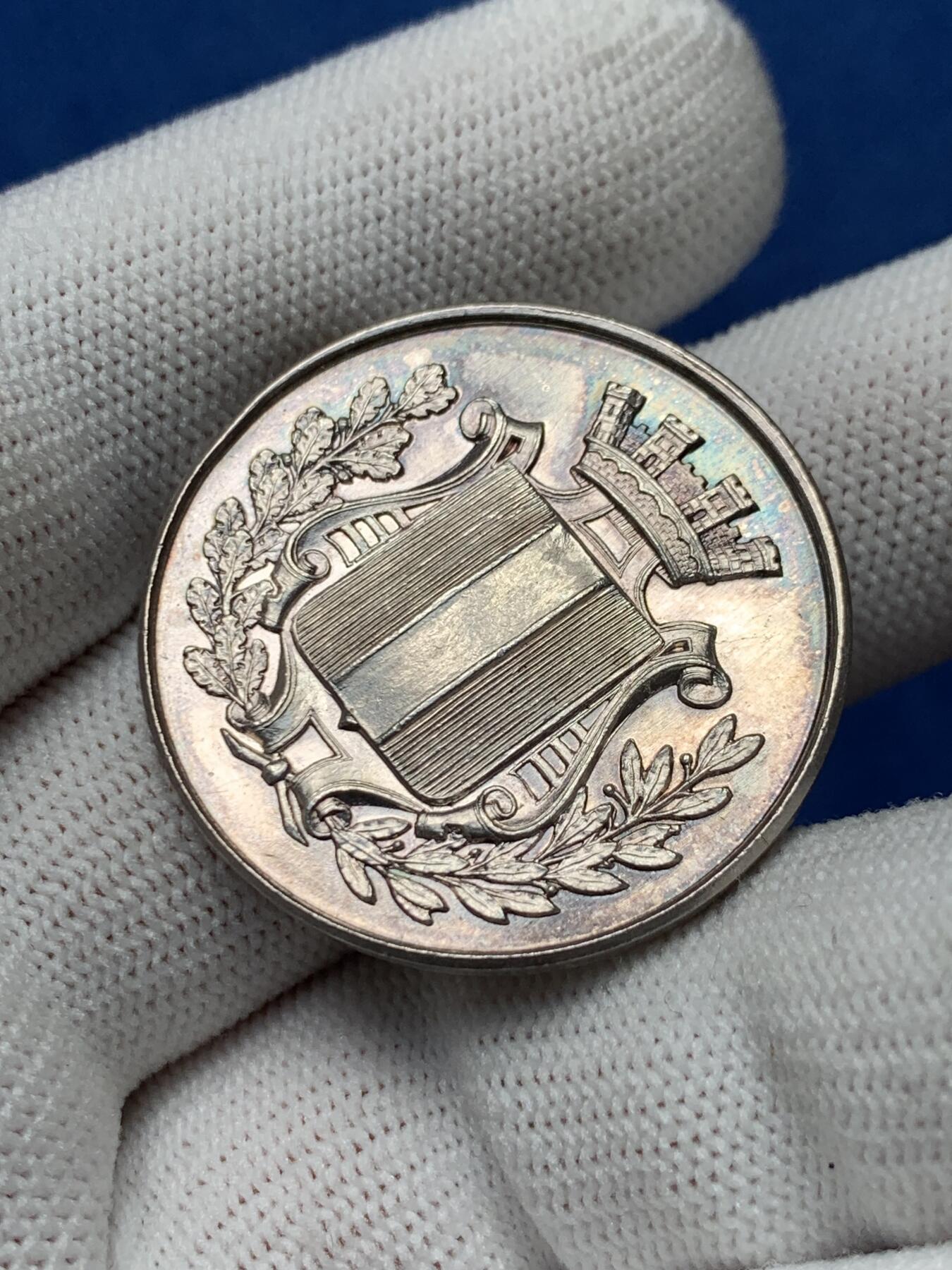 《竞宝斋》第281场- 周日，周一 ，周二3场连拍 （全场包邮） 法国19世纪博韦地区商会银章 15.28g 32.4mm 丰饶角边铭