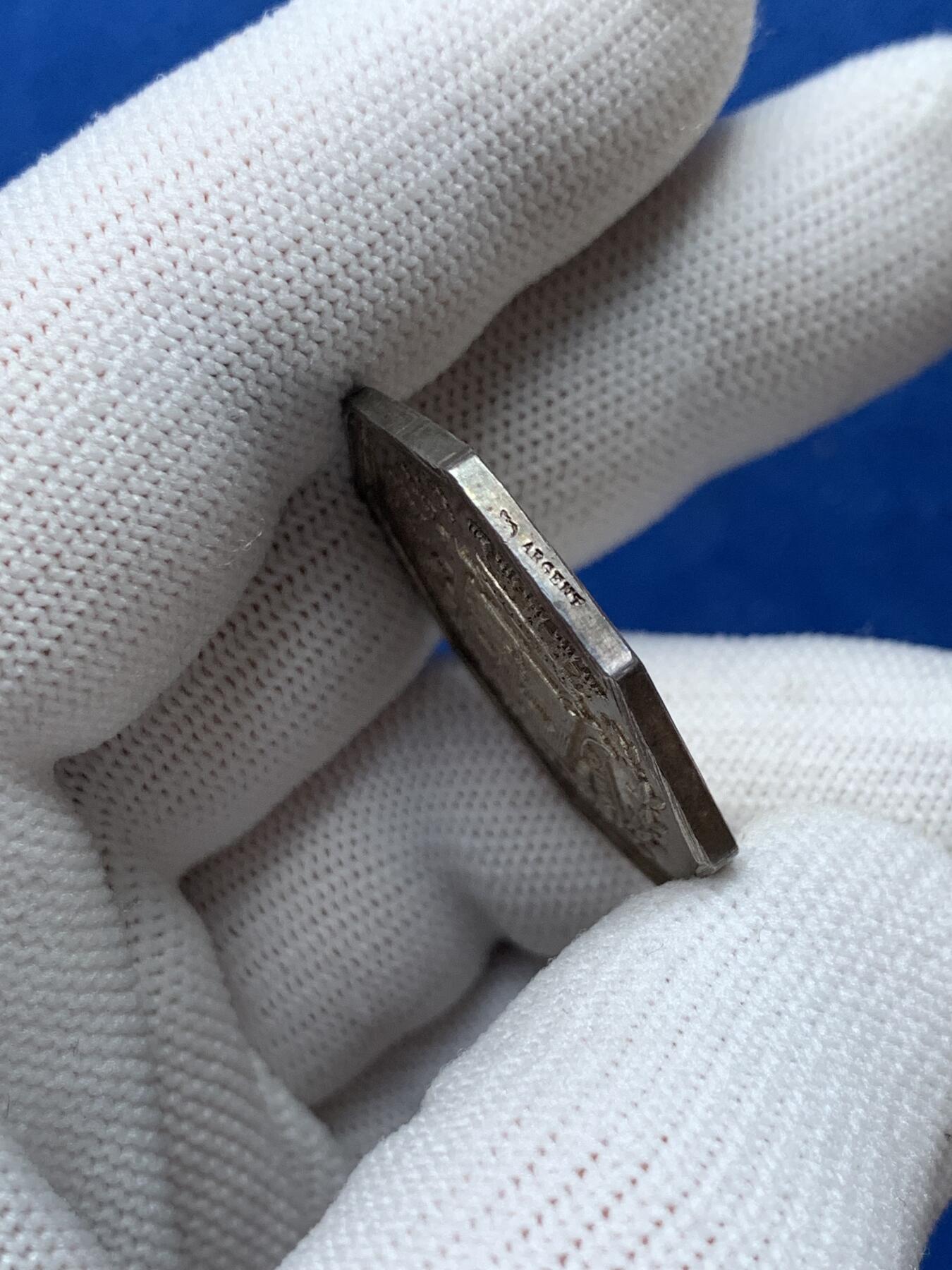 《竞宝斋》第281场- 周日，周一 ，周二3场连拍 （全场包邮） 法国 公证人 八角银质代币 12.35g 30.3mm 丰饶角银标